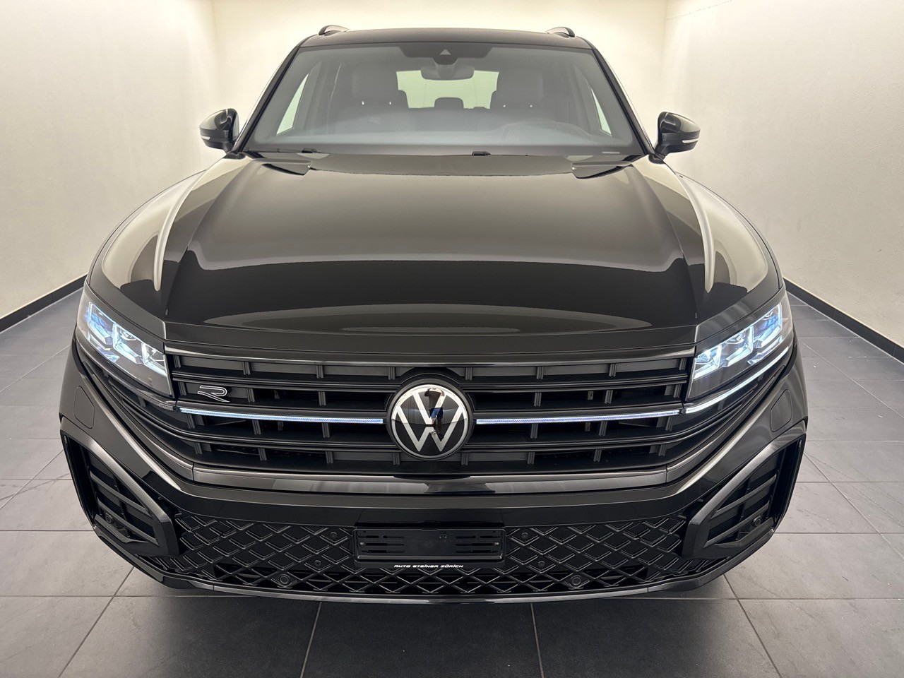 VW Touareg 3.0 TDI R-Line ''inkl. AHK & Standheizung''-image-15