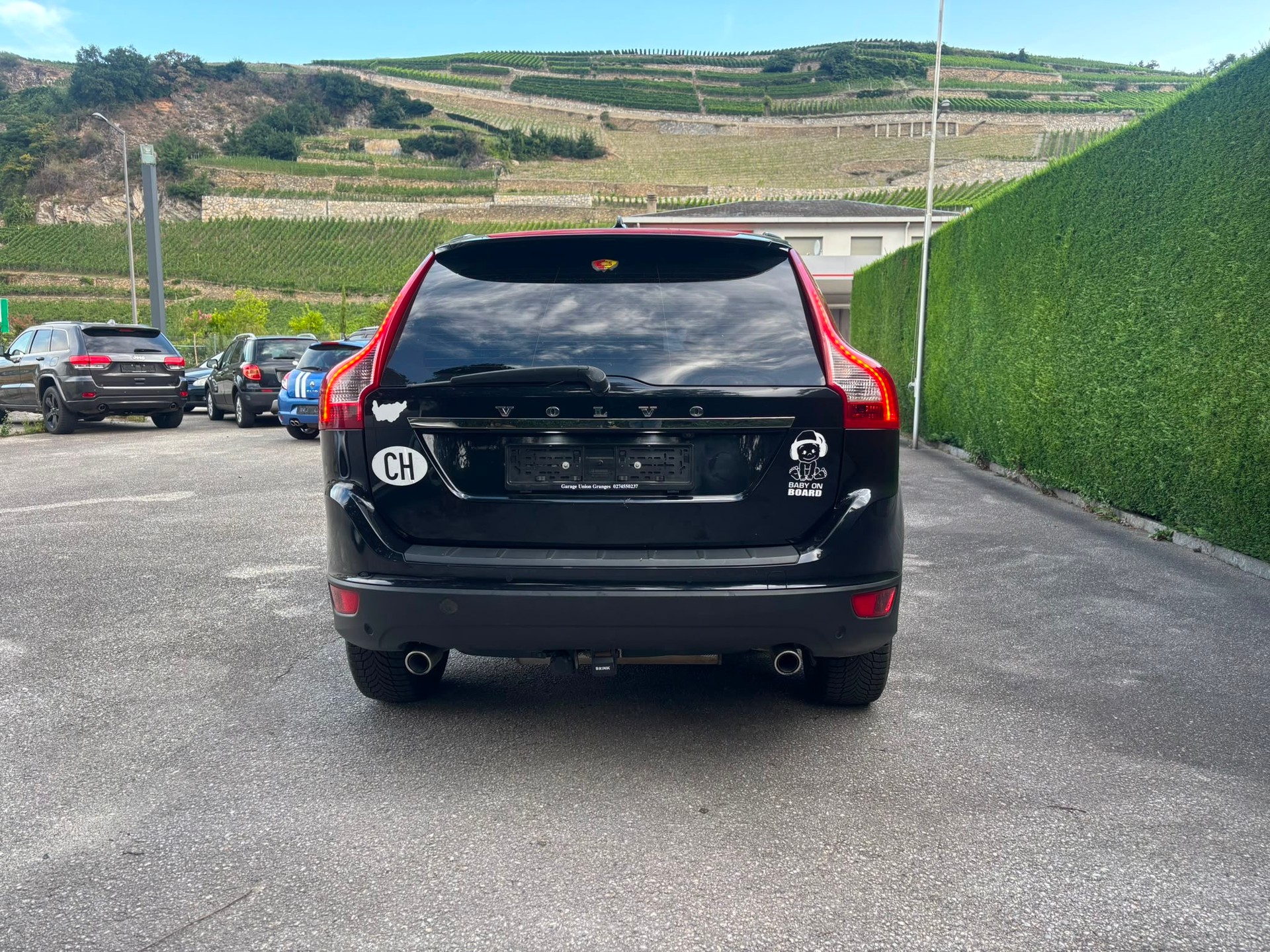 VOLVO XC60 D5 AWD Geartronic-image-1