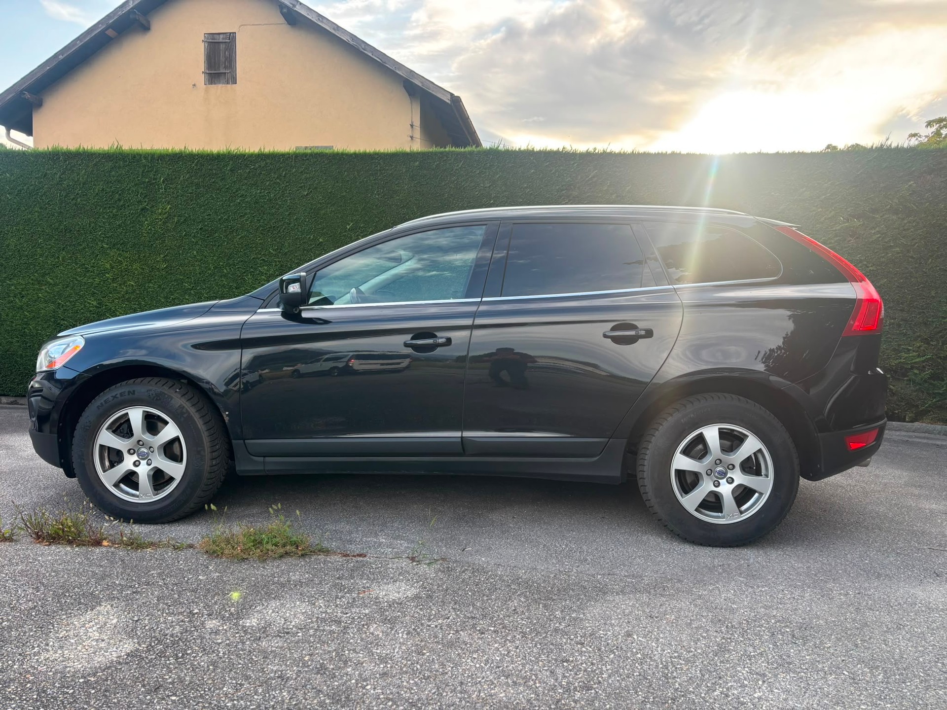 VOLVO XC60 D5 AWD Geartronic-image-6