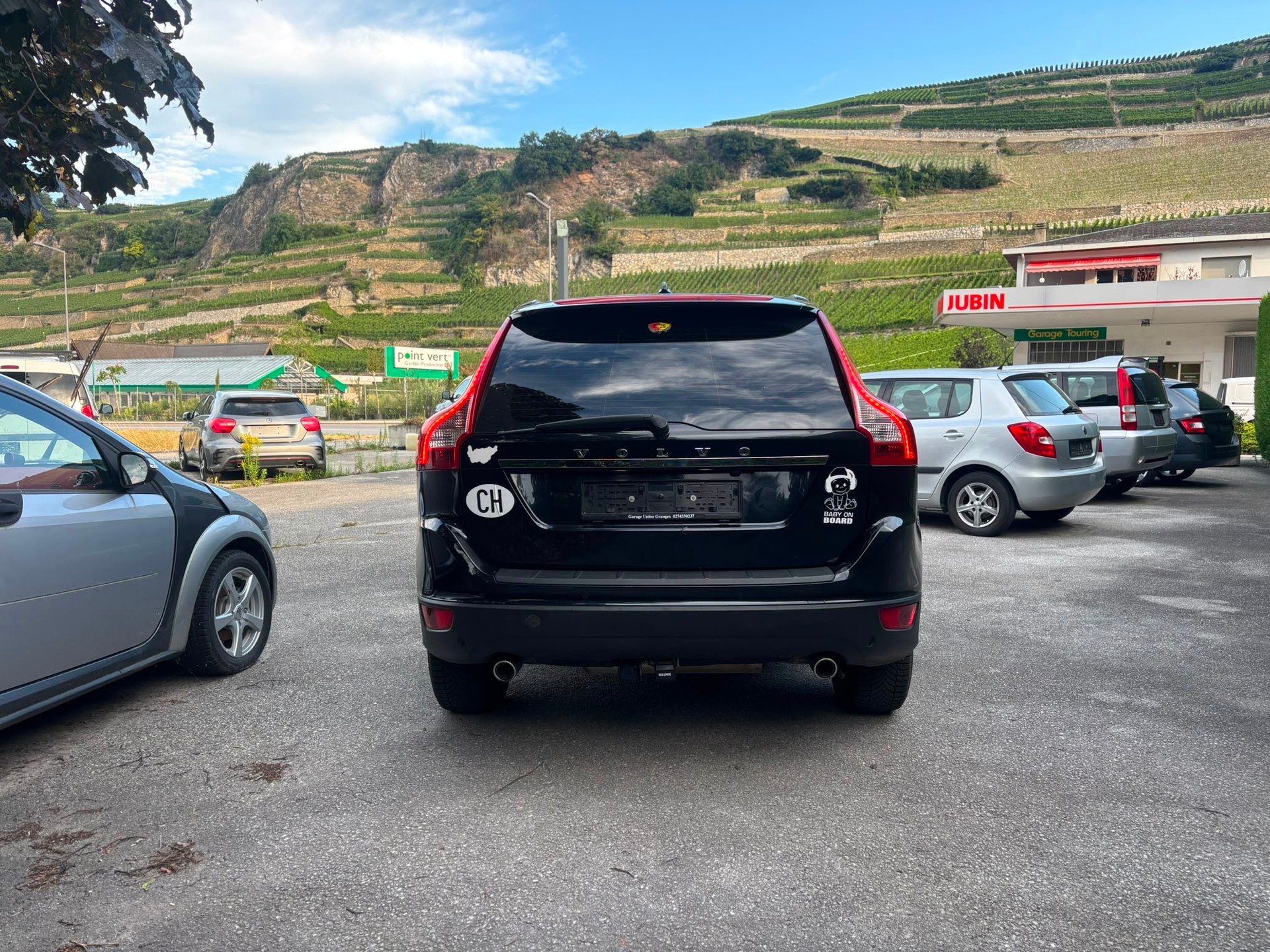 VOLVO XC60 D5 AWD Geartronic-image-2