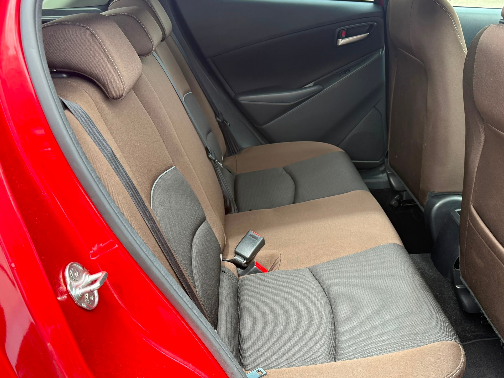 MAZDA 2 SKYACTIV-G 90 Revolution Automat-image-7