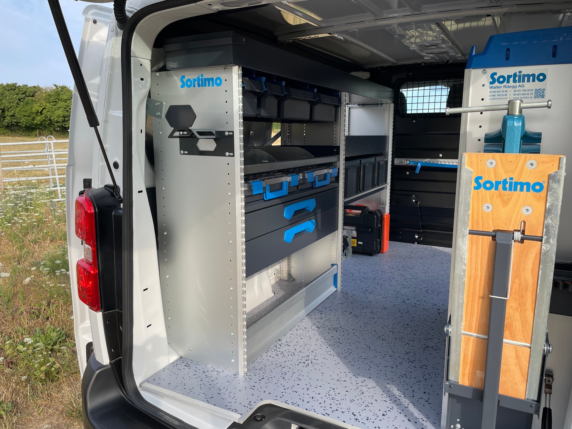 TOYOTA Proace EV 75kWh Medium Active-image-6