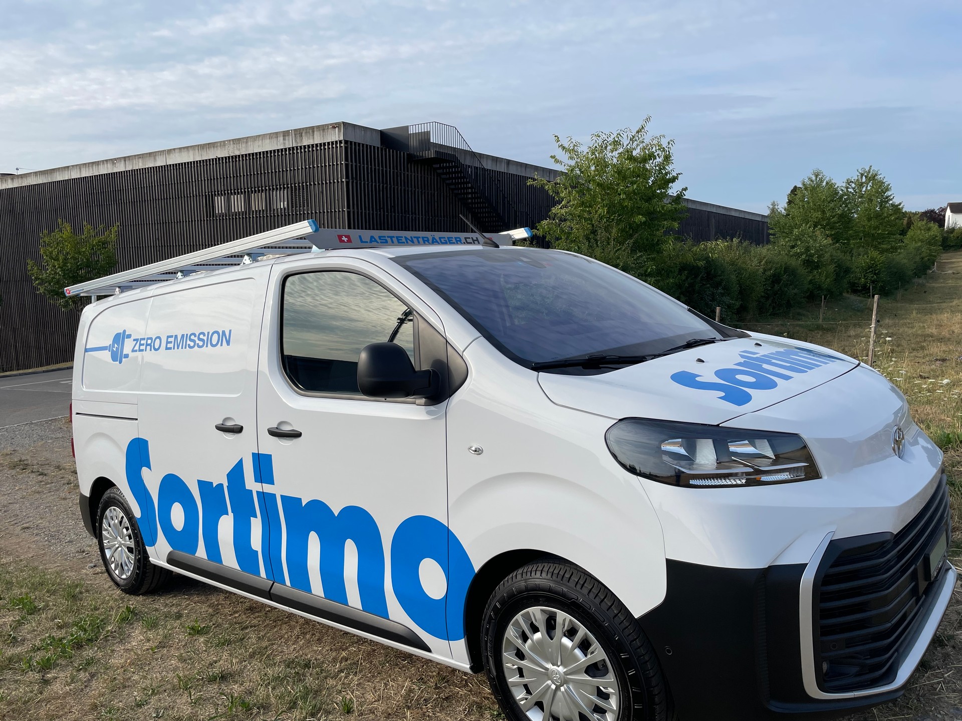 TOYOTA Proace EV 75kWh Medium Active-showroom-element-2