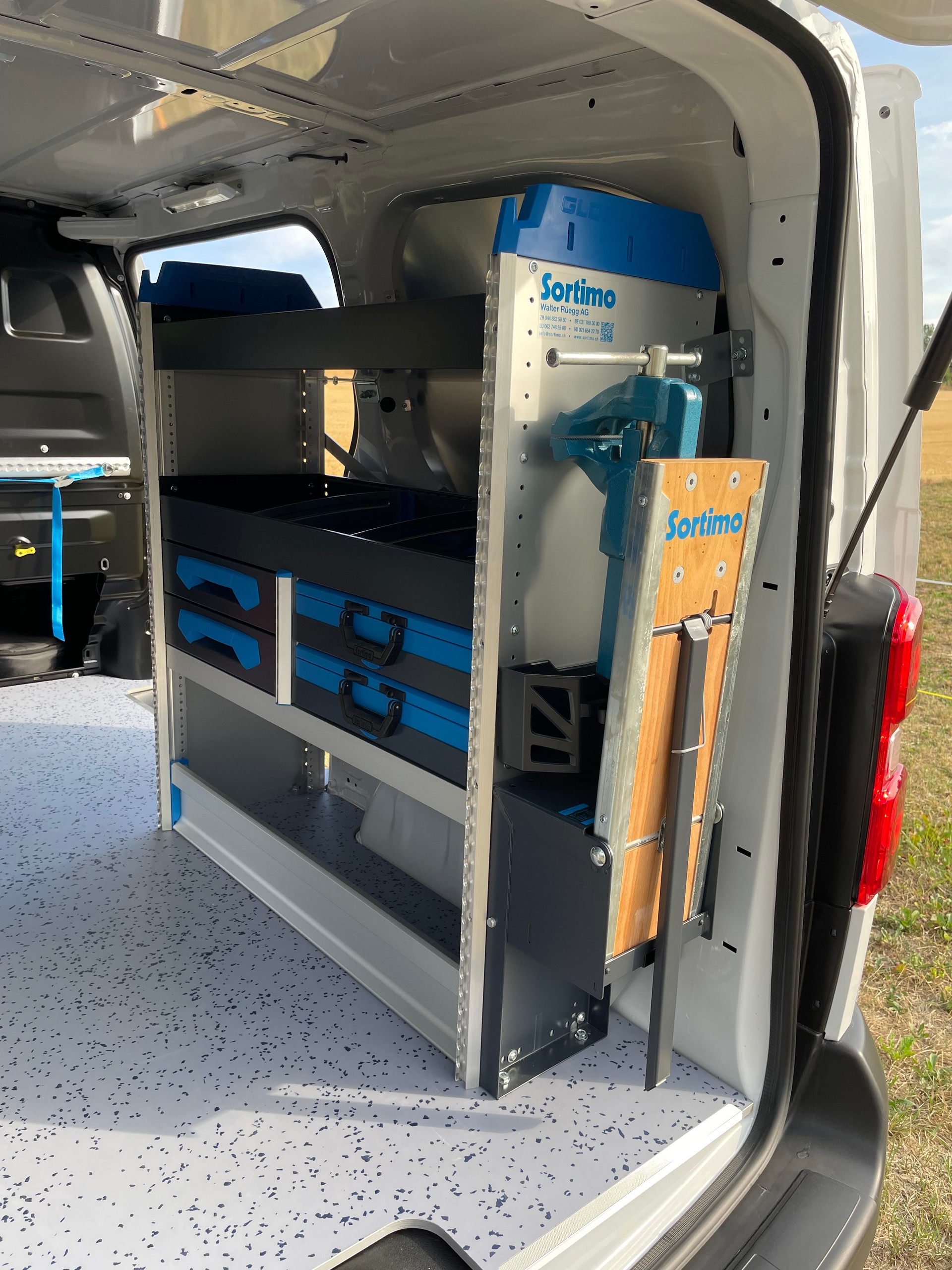 TOYOTA Proace EV 75kWh Medium Active-image-5