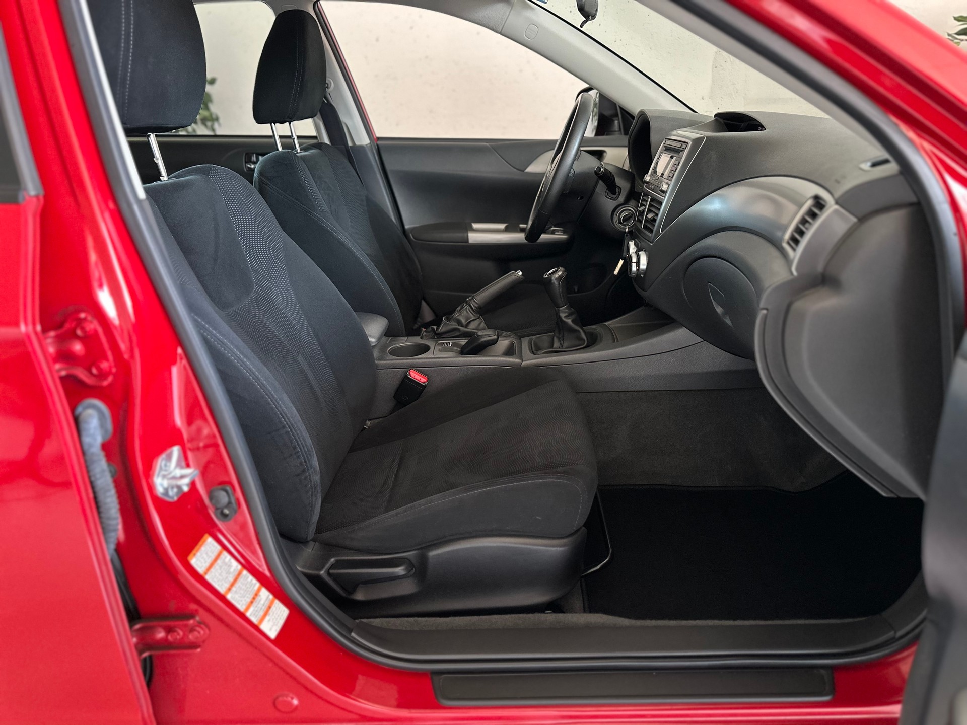 SUBARU Impreza 1.5R Swiss-image-11