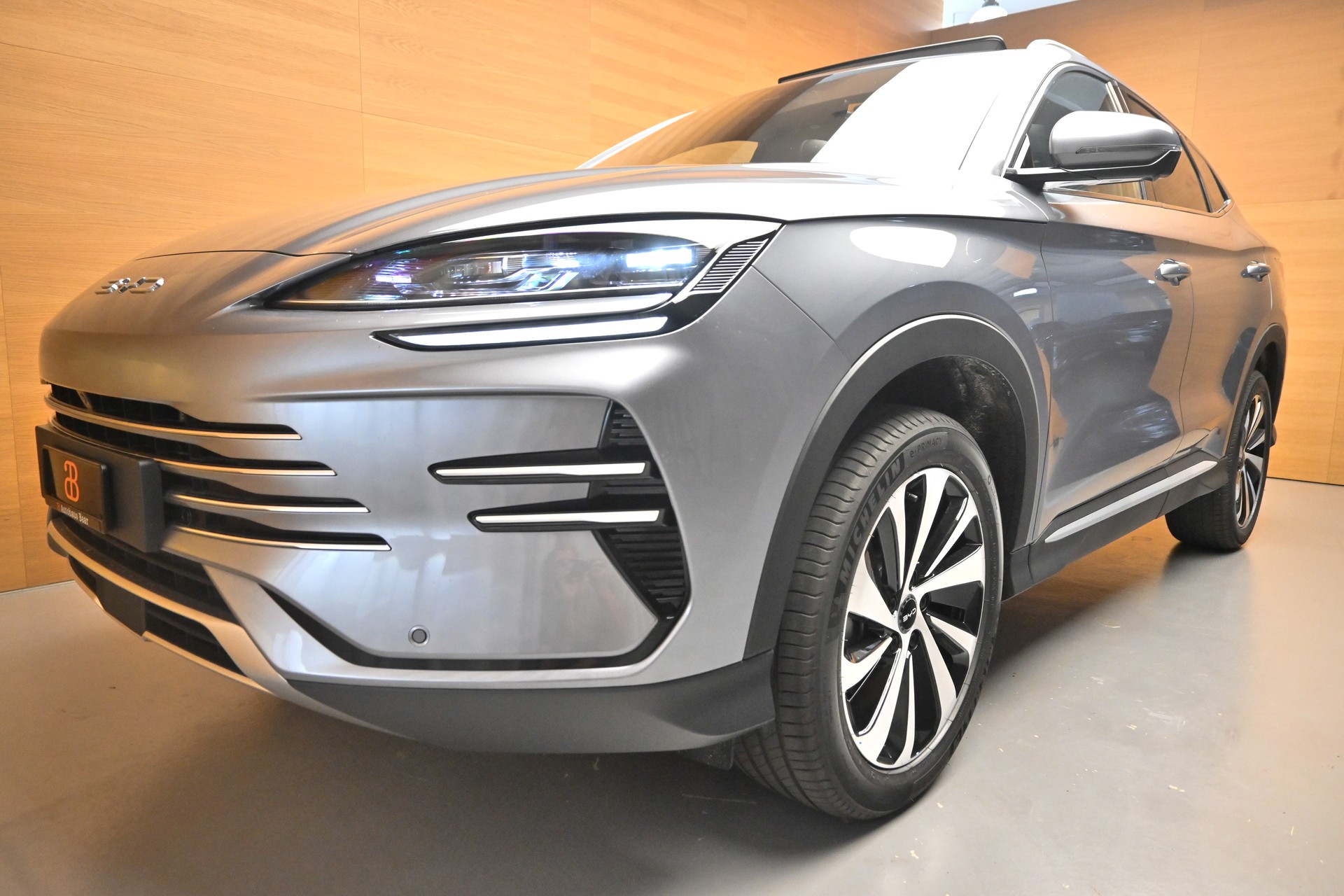 BYD Seal U DM-i Boost-showroom-element-2
