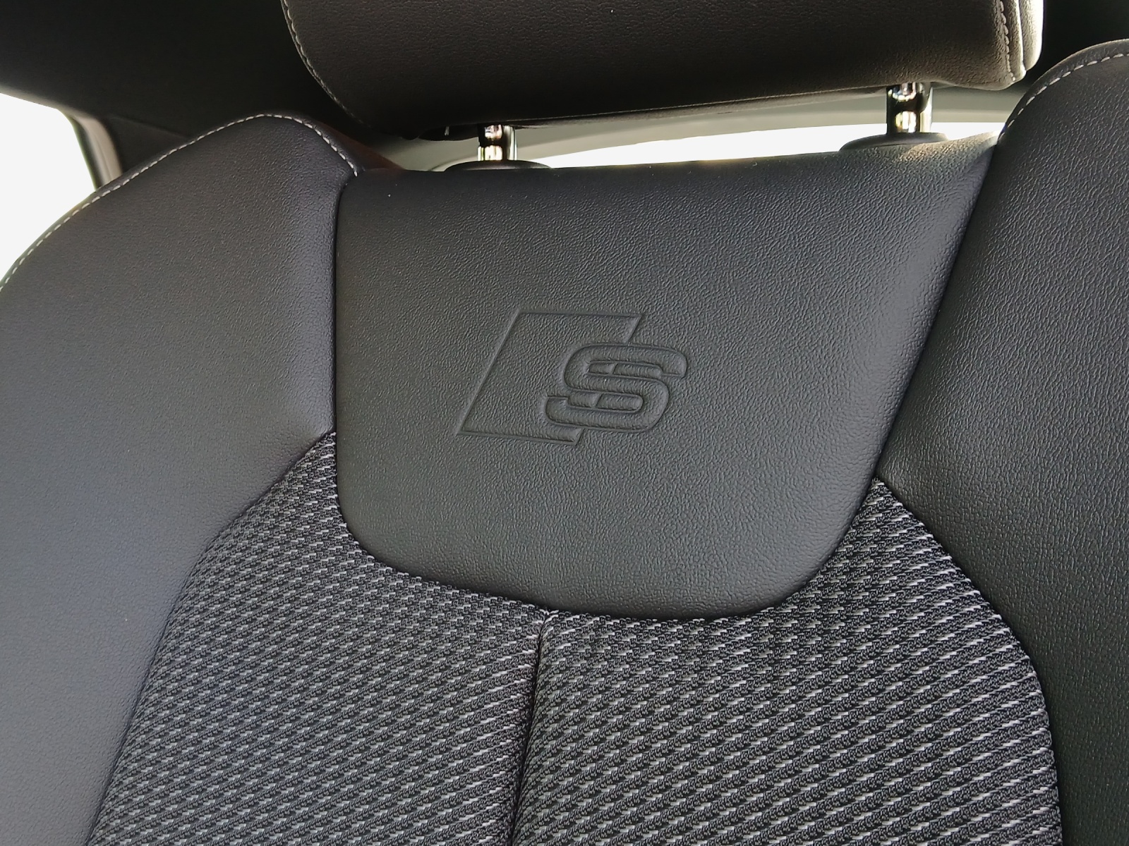 AUDI A1 Sportback 30 TFSI Attraction S-tronic-image-14