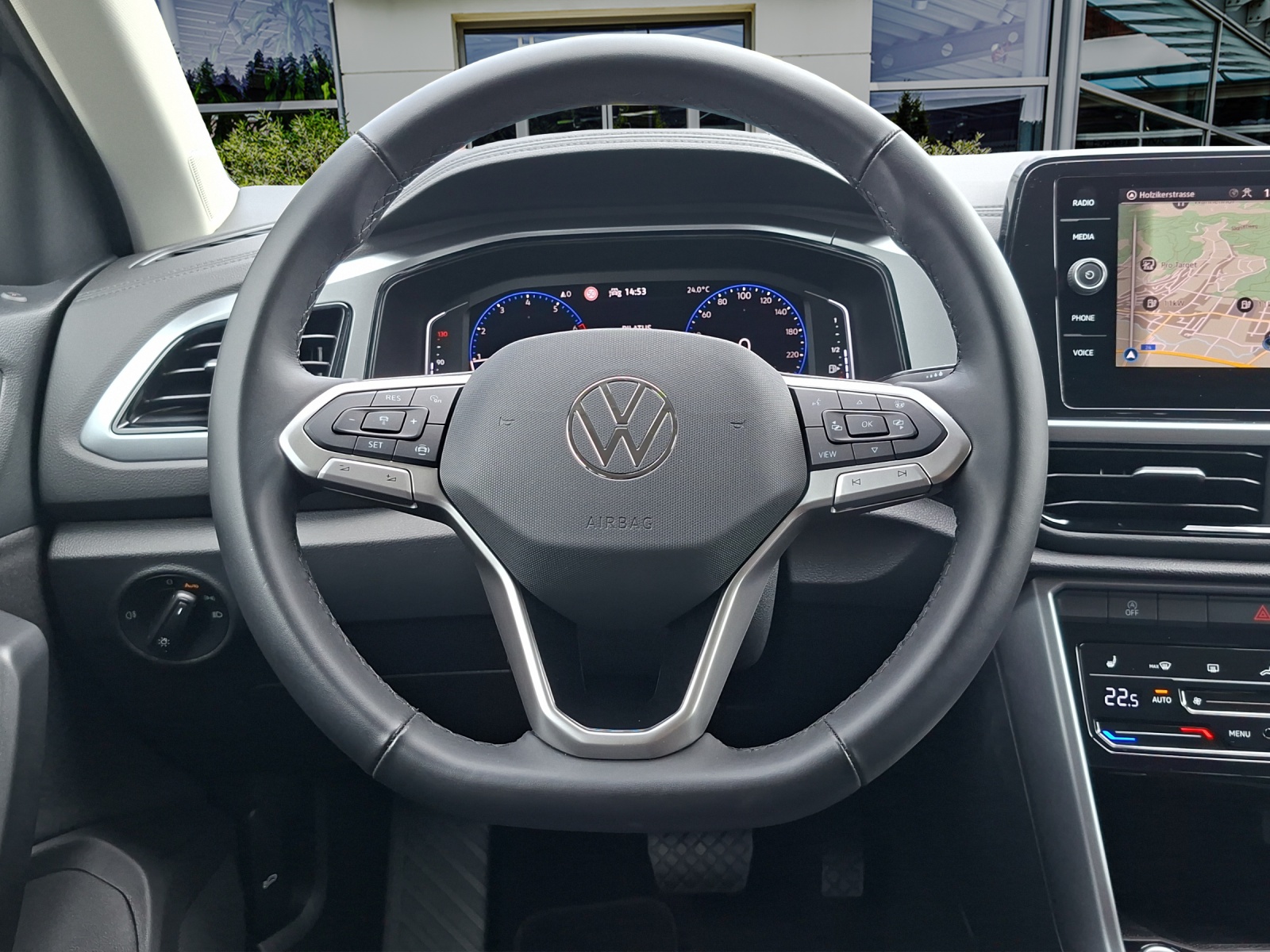 VW T-Roc 1.5 TSI EVO Life United DSG-image-12