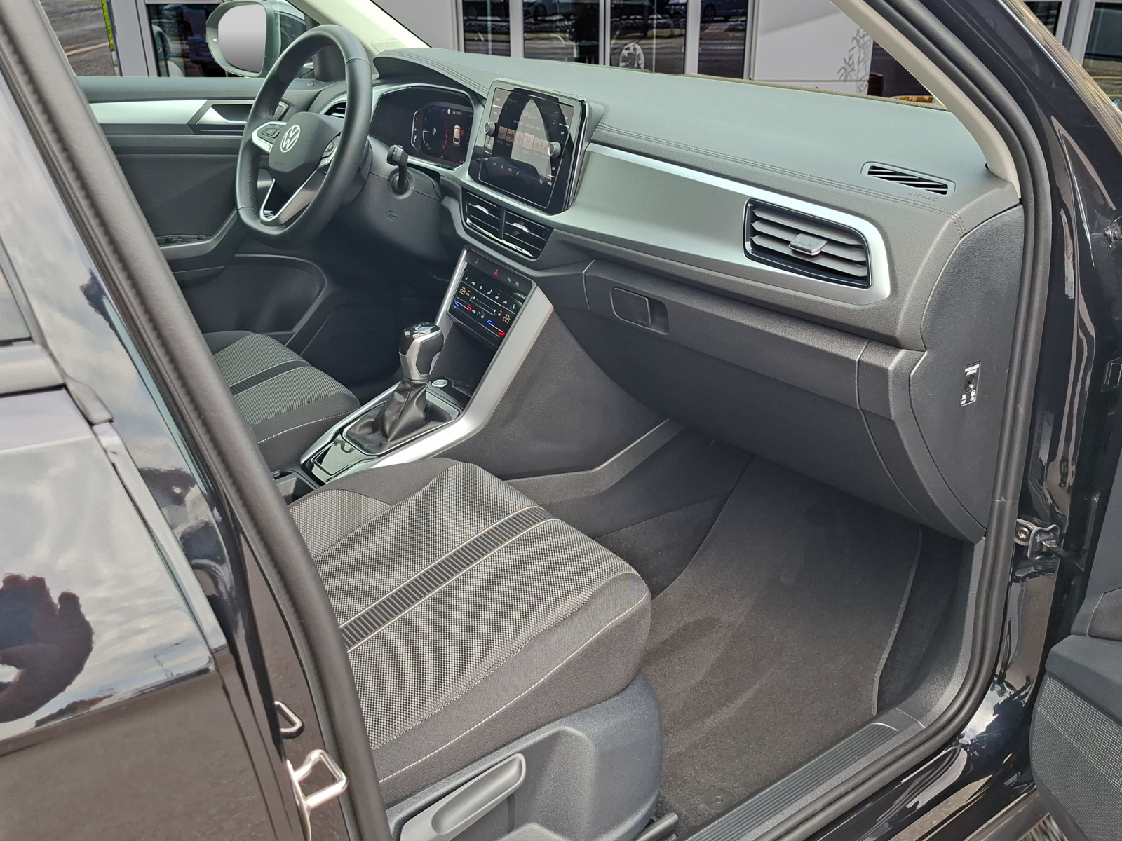 VW T-Roc 1.5 TSI EVO Life United DSG-image-19