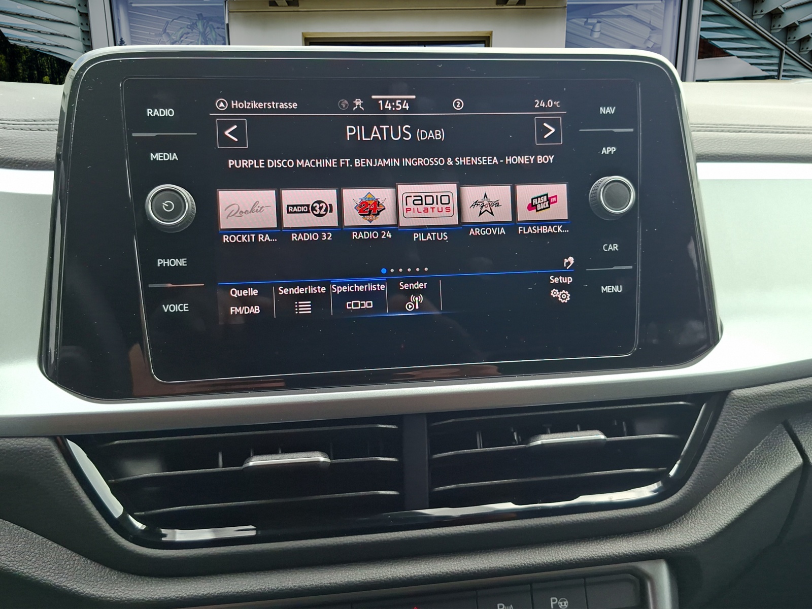 VW T-Roc 1.5 TSI EVO Life United DSG-image-16