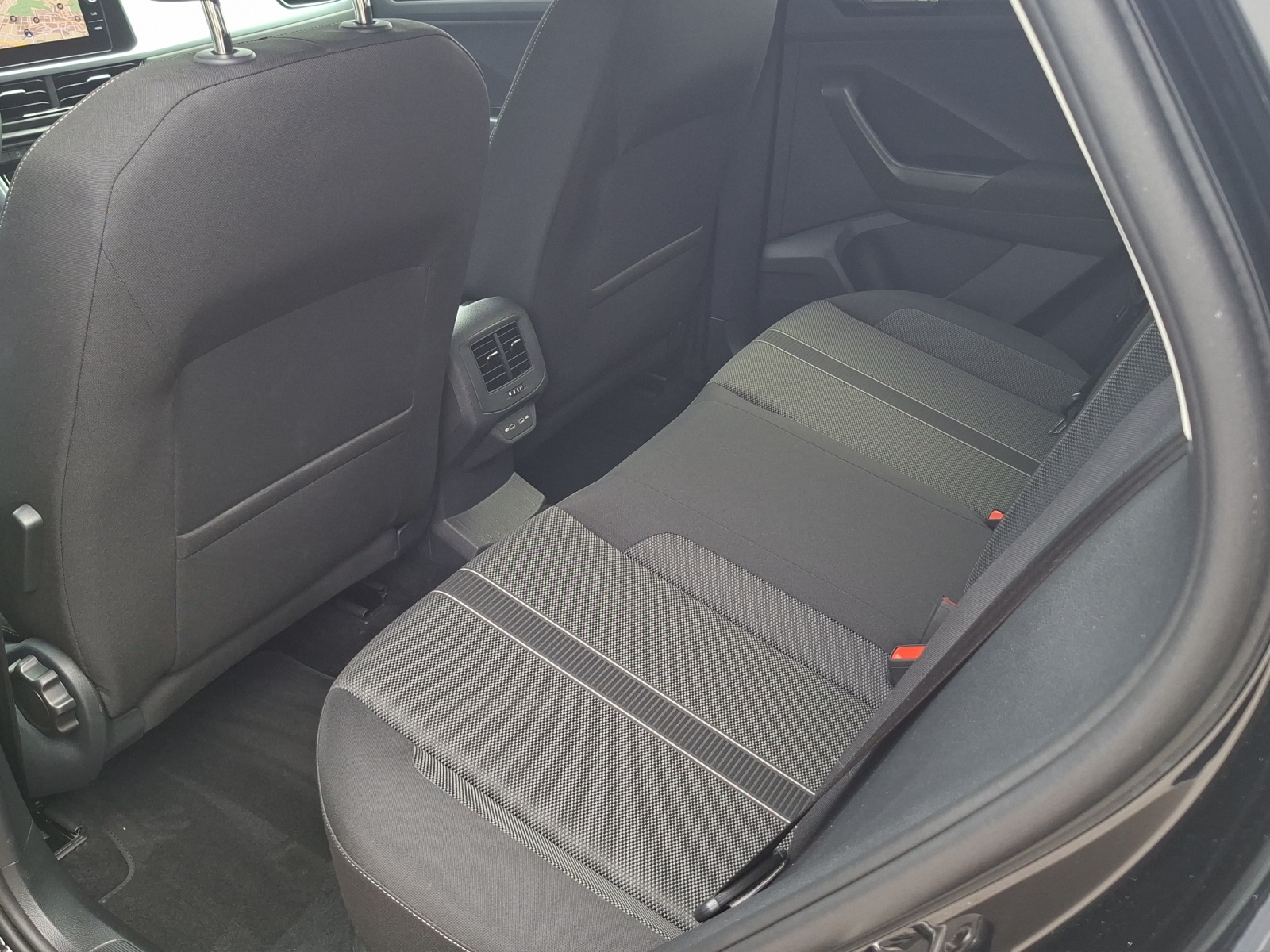 VW T-Roc 1.5 TSI EVO Life United DSG-image-20