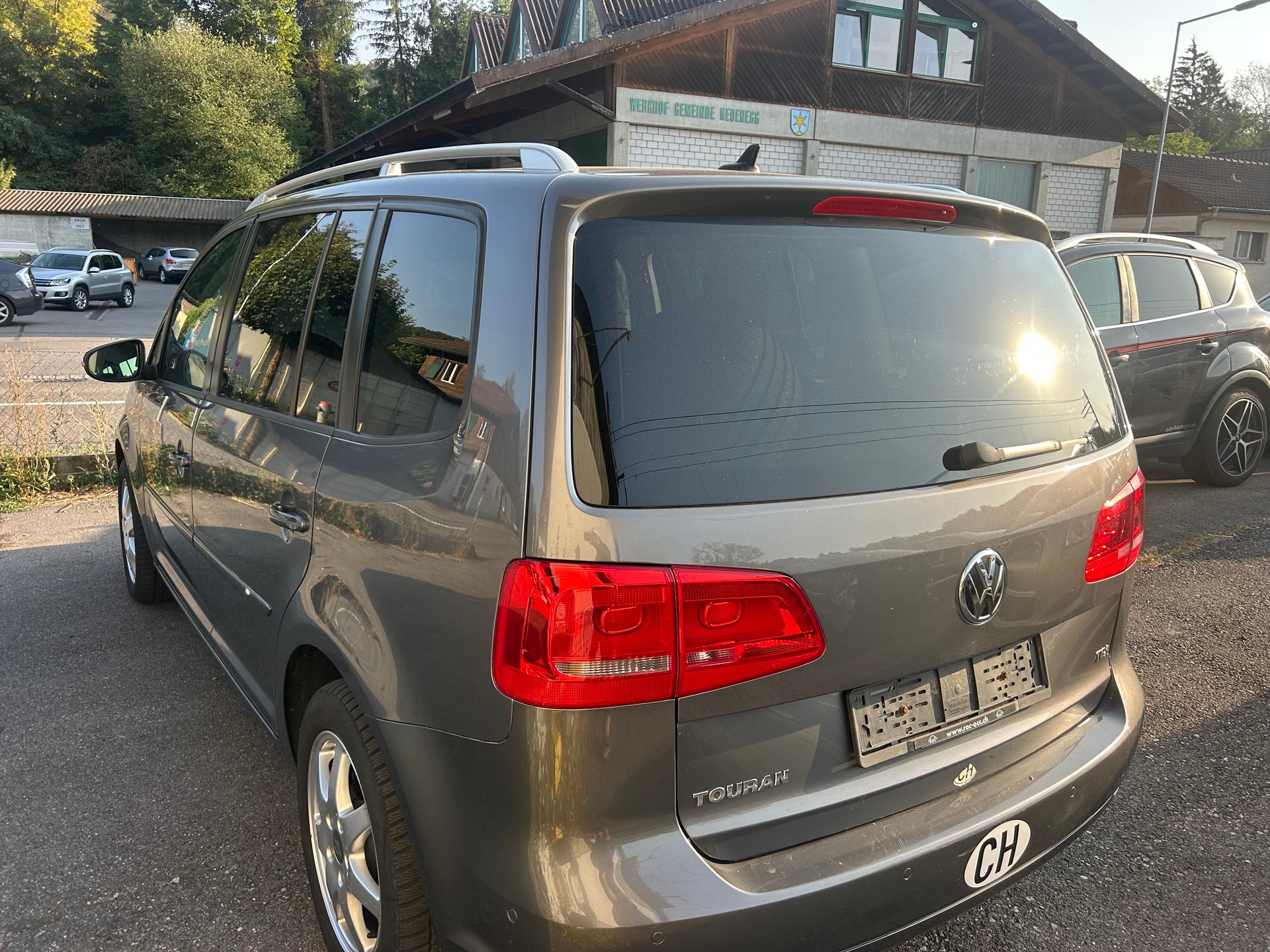 VW Touran 1.6 TDI Comfortline DSG-image-3