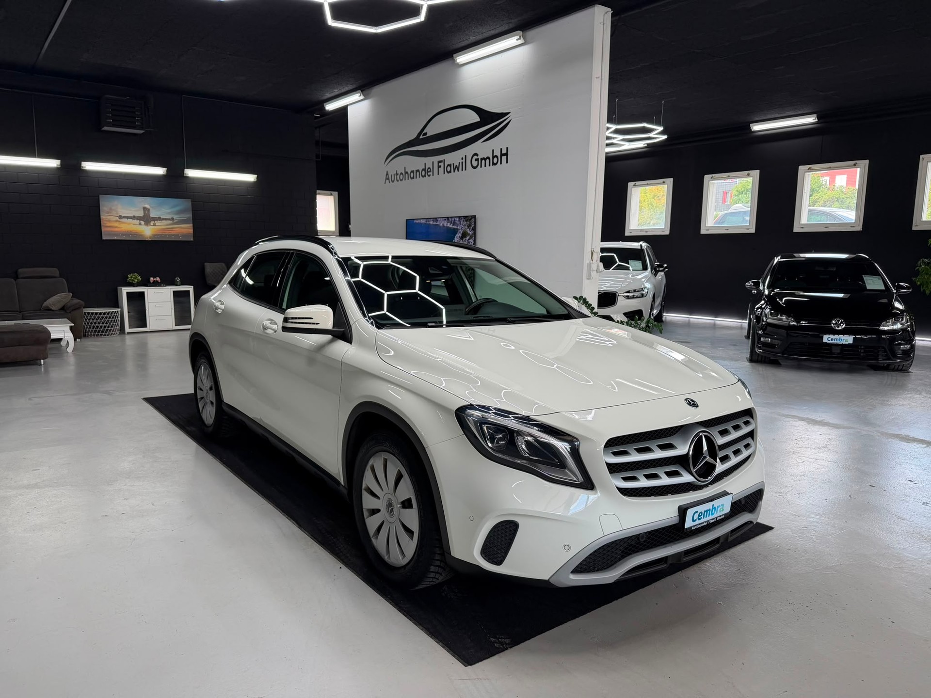 MERCEDES-BENZ GLA 200 CDI Urban 4Matic 7G-DCT-image-0