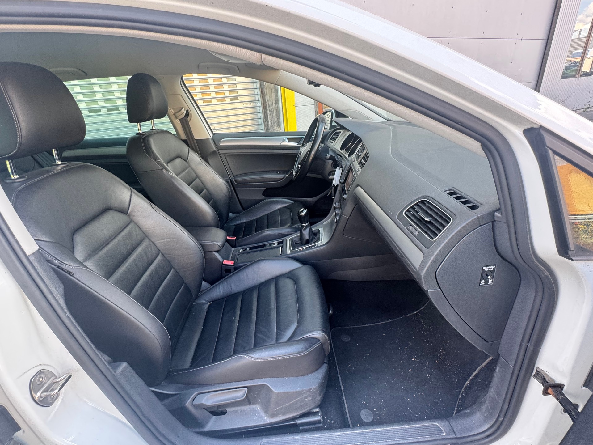 VW Golf Variant 2.0 TDI Highline 4Motion R-line-image-7