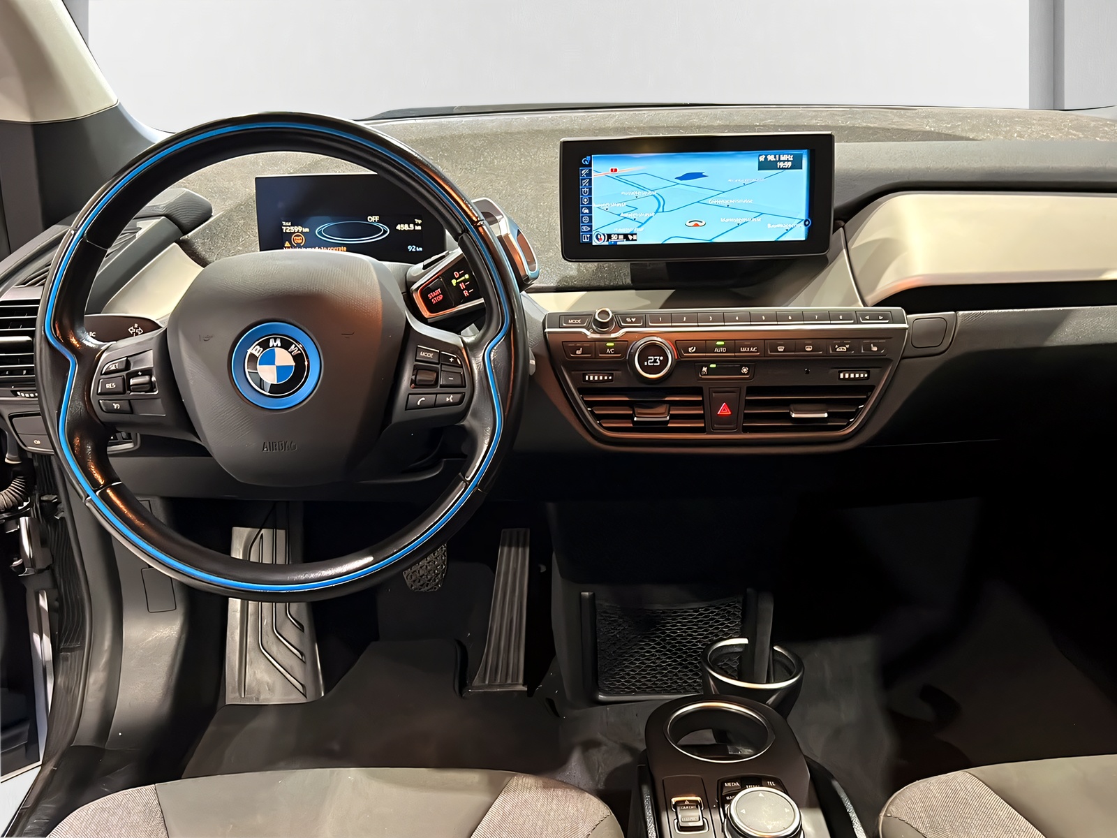 BMW i3 (60Ah)**Top Zustand,Rückfahrtkam,CH Auslieferung,Frisch ab MFK**-image-6