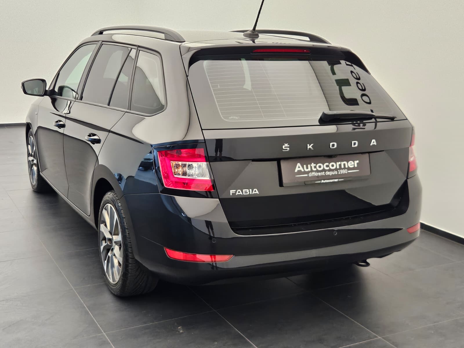 SKODA Fabia Combi 1.0 TSI Clever DSG-image-8