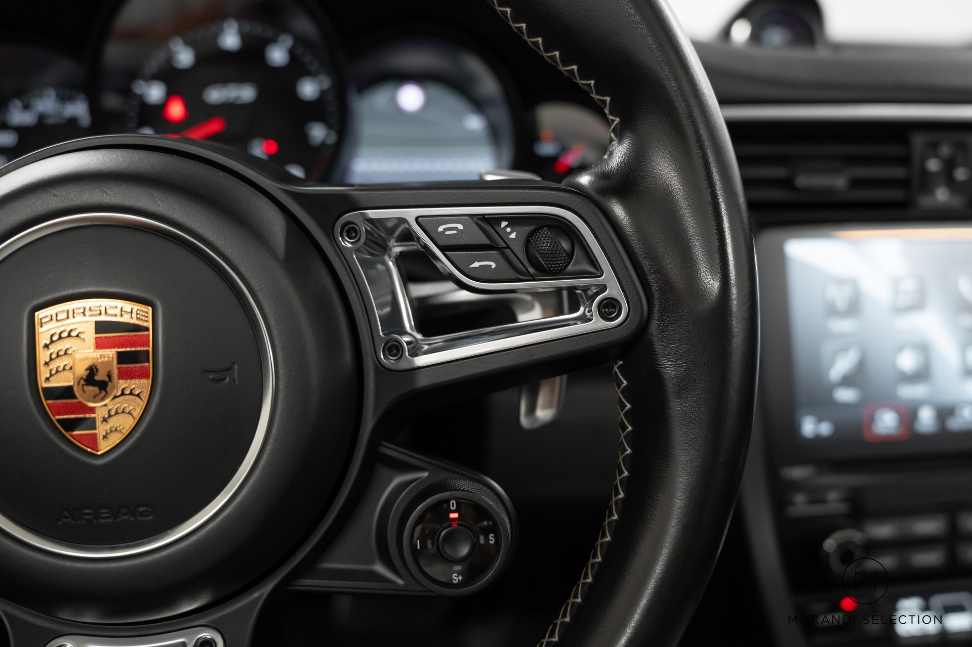 PORSCHE 911 Targa 3.0 Targa 4 GTS PDK-image-20