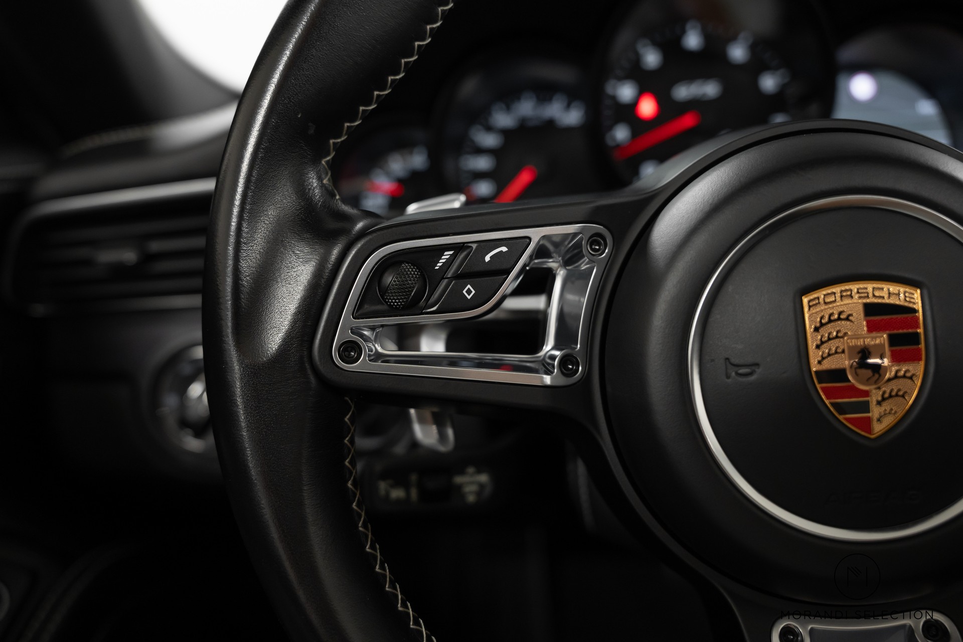 PORSCHE 911 Targa 3.0 Targa 4 GTS PDK-image-19