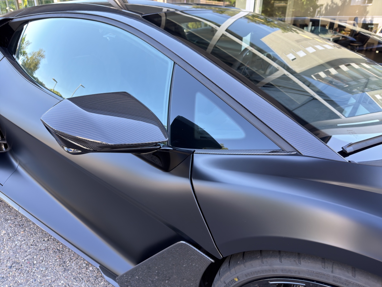 LAMBORGHINI Revuelto Coupé 6.5-image-9
