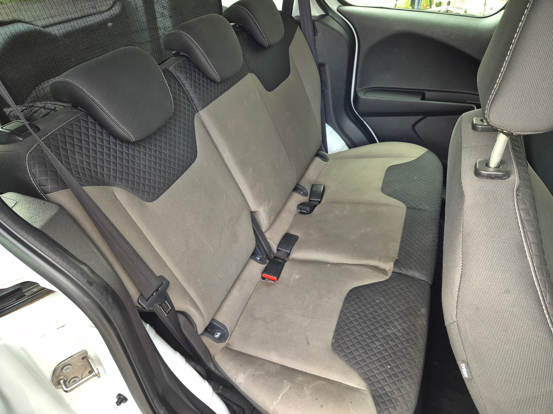 FORD Transit Courier Combi 1.5 TDCi Trend-image-11