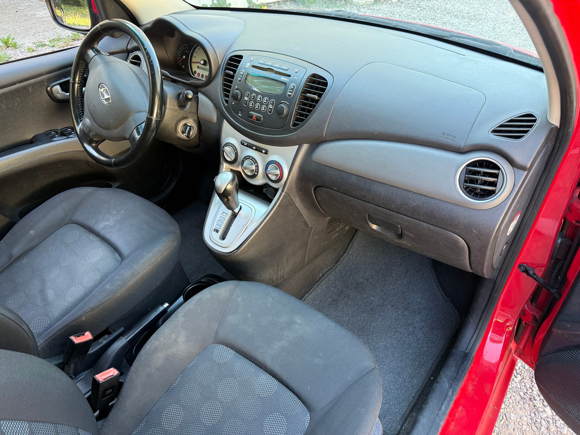 HYUNDAI i10 1.2 Style Automatic-image-7