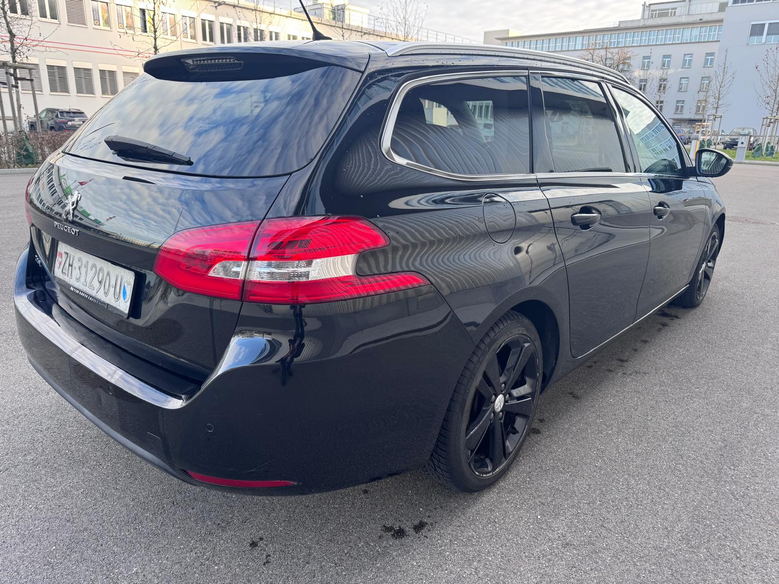 PEUGEOT 308 SW 2.0 BlueHDI Active Automatic-image-4