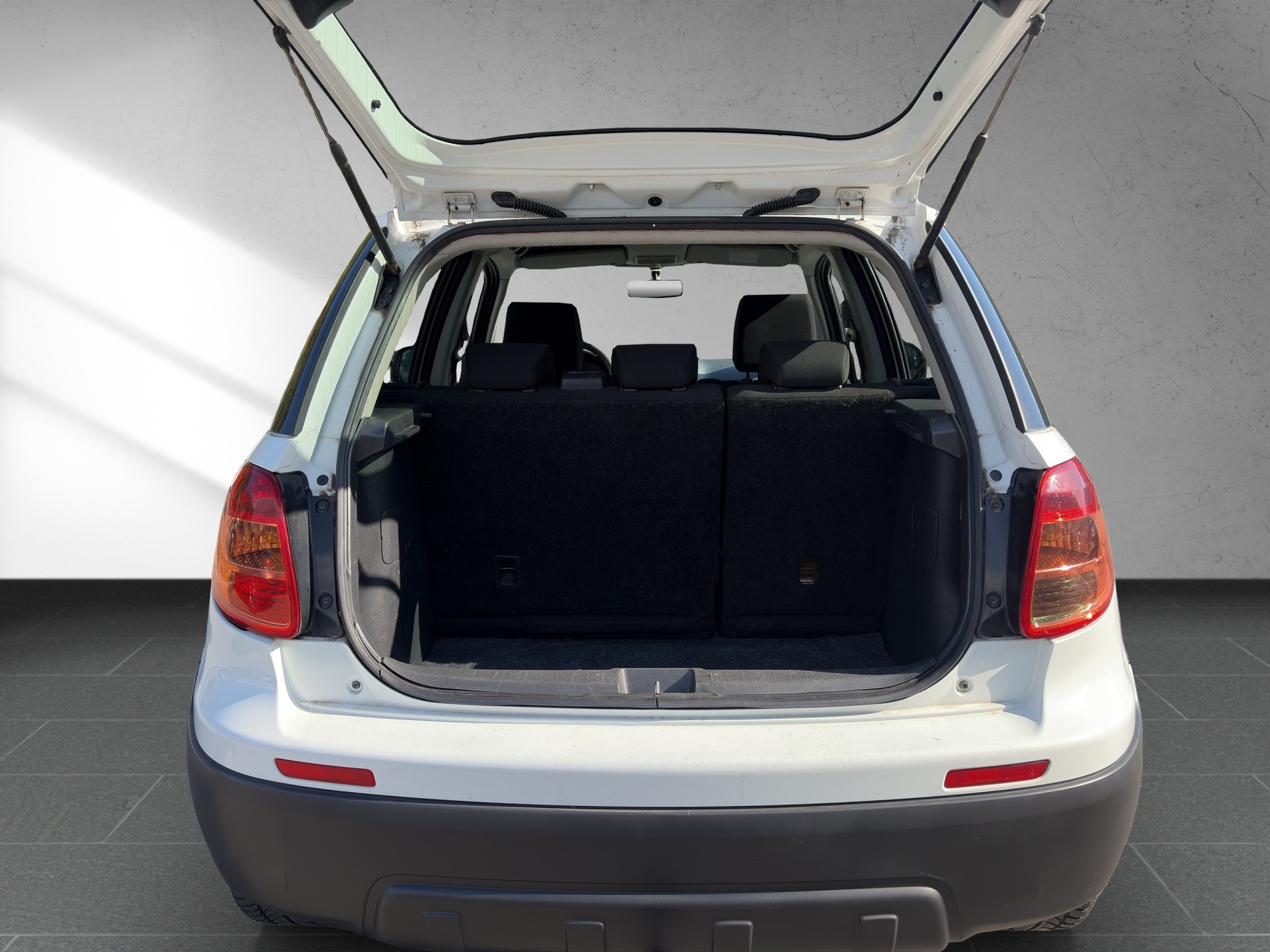 FIAT Sedici 1.6 4WD Emotion-image-8