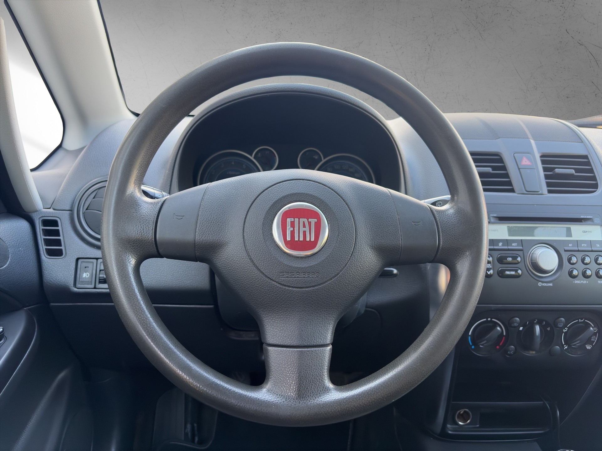 FIAT Sedici 1.6 4WD Emotion-image-12