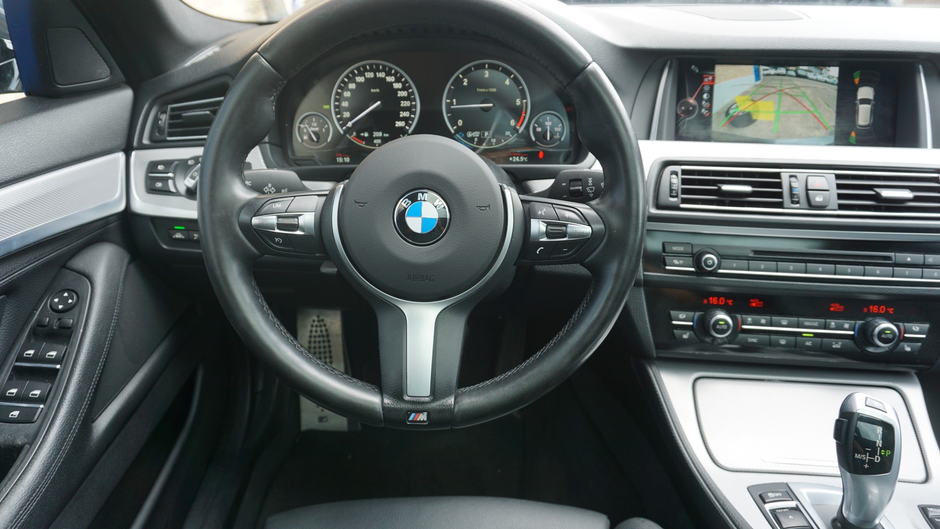 BMW 525d Touring xDrive Steptronic-image-11