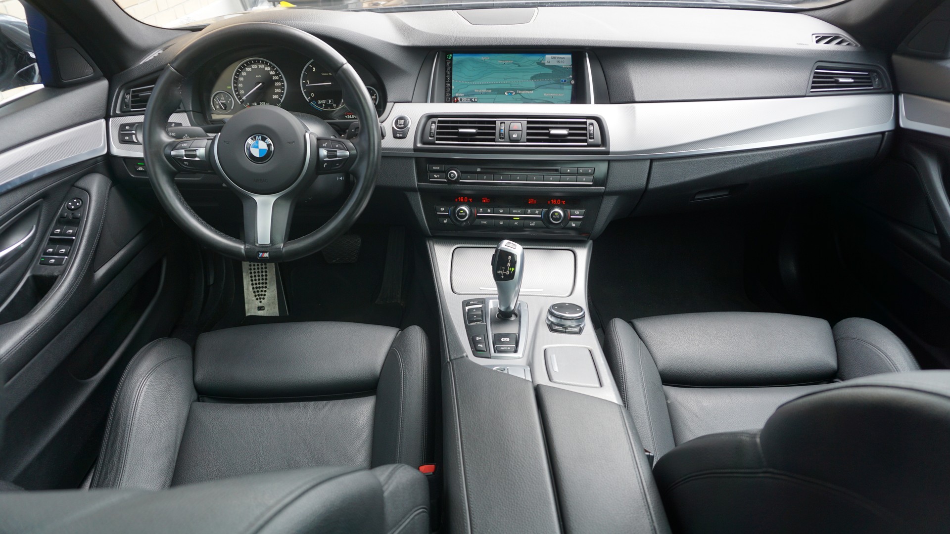 BMW 525d Touring xDrive Steptronic-image-12