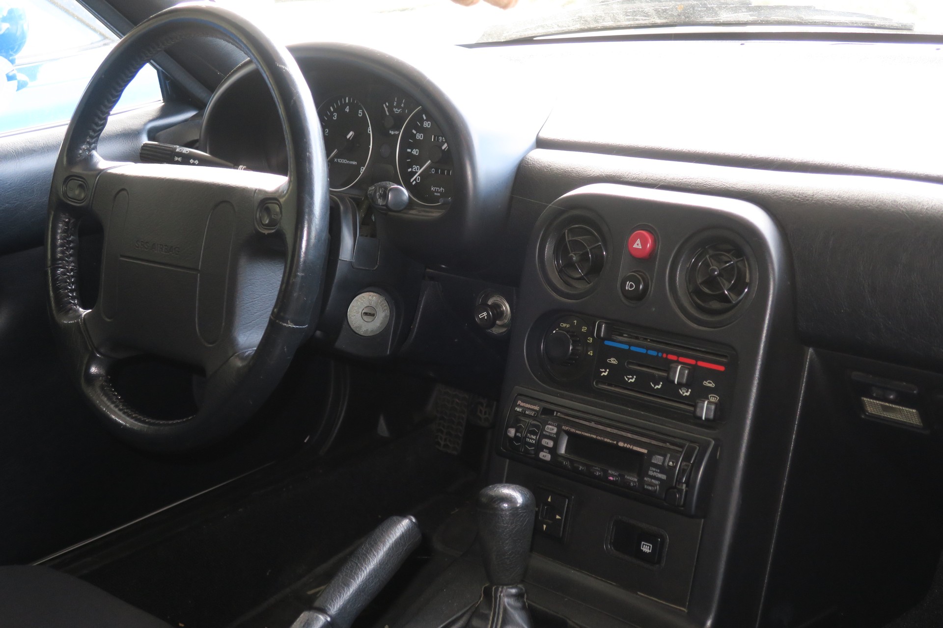 MAZDA 1.8i-16V-image-5