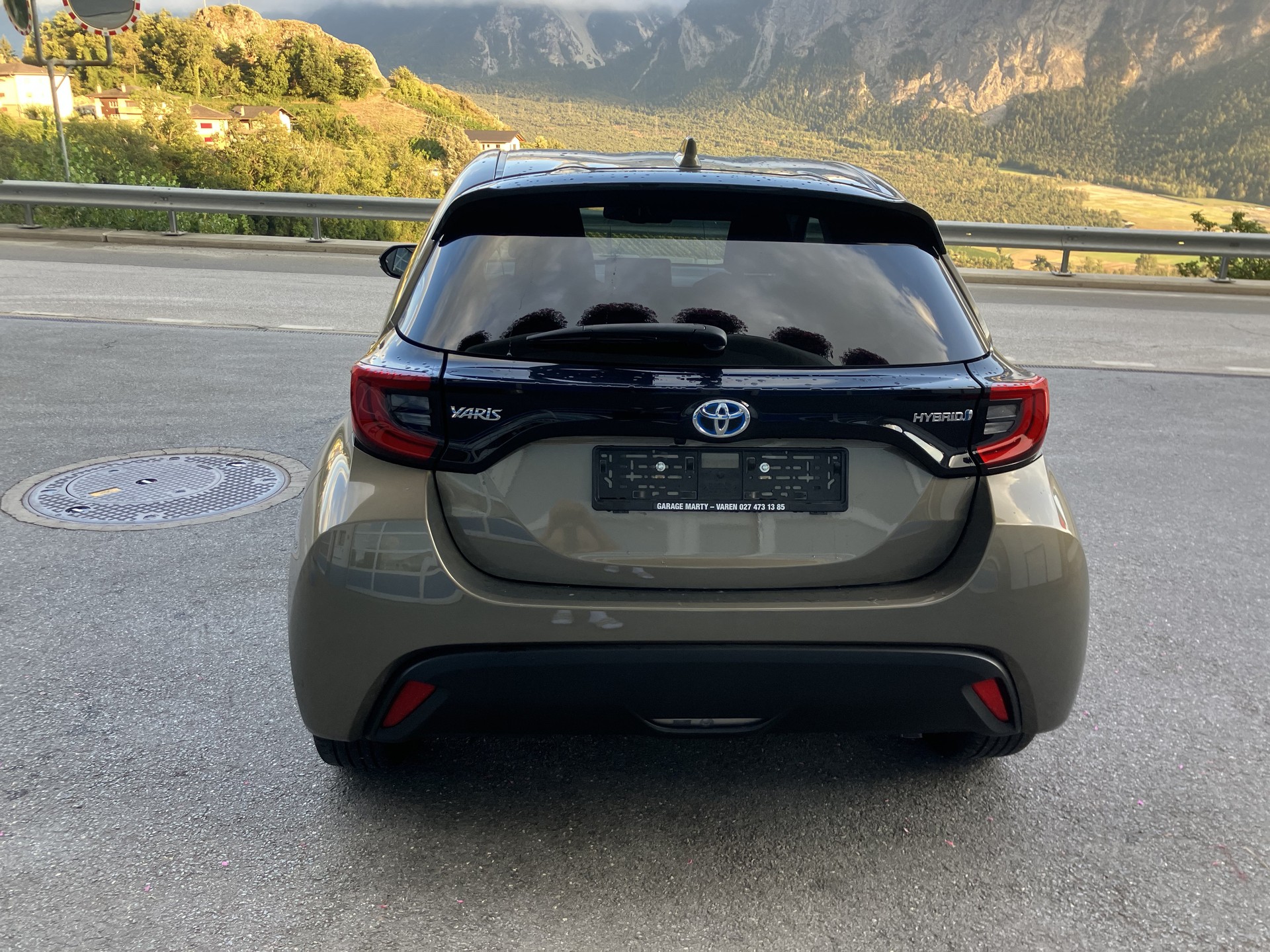 TOYOTA Yaris 1.5 Trend e-CVT-image-3