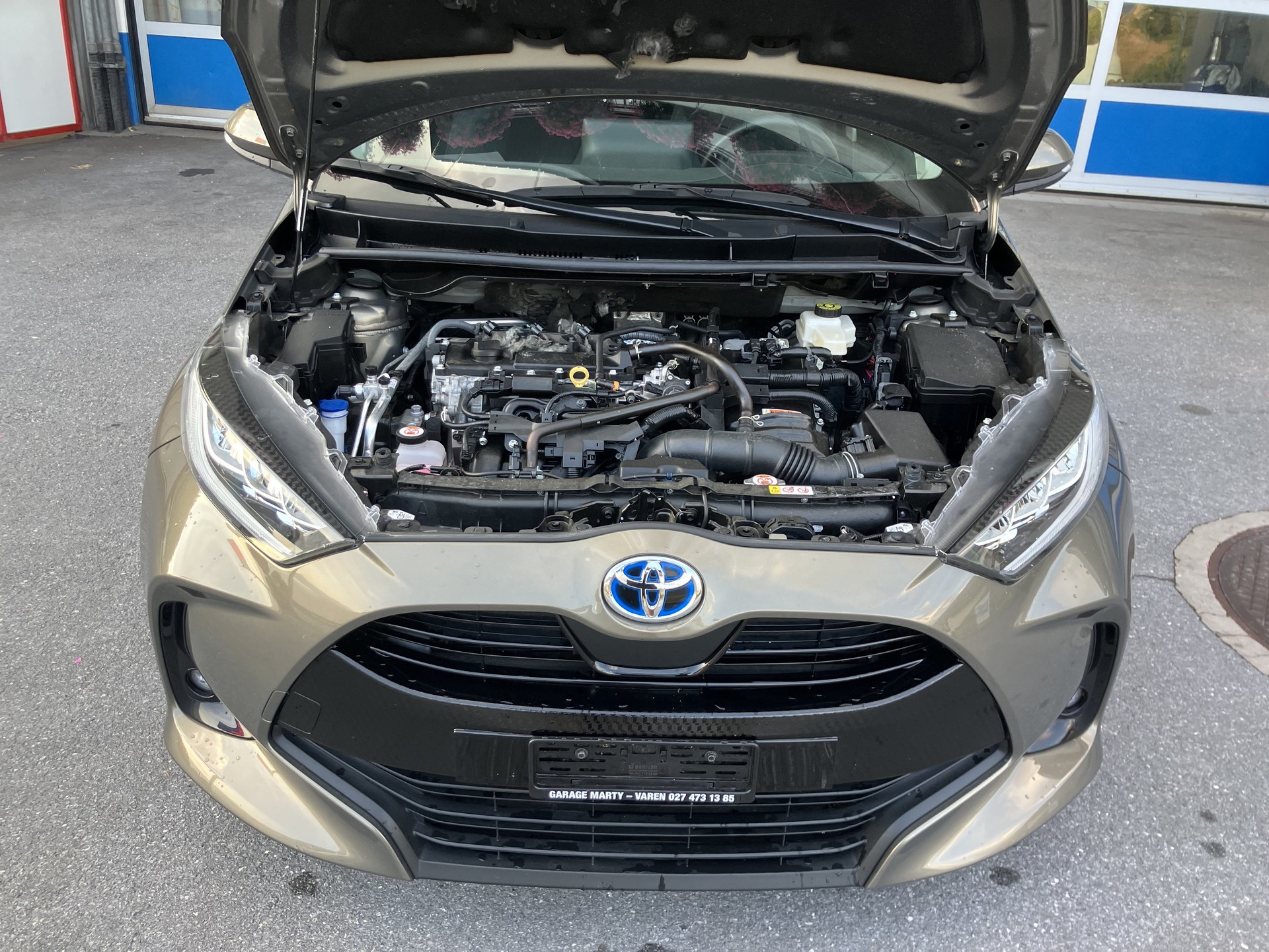 TOYOTA Yaris 1.5 Trend e-CVT-image-4