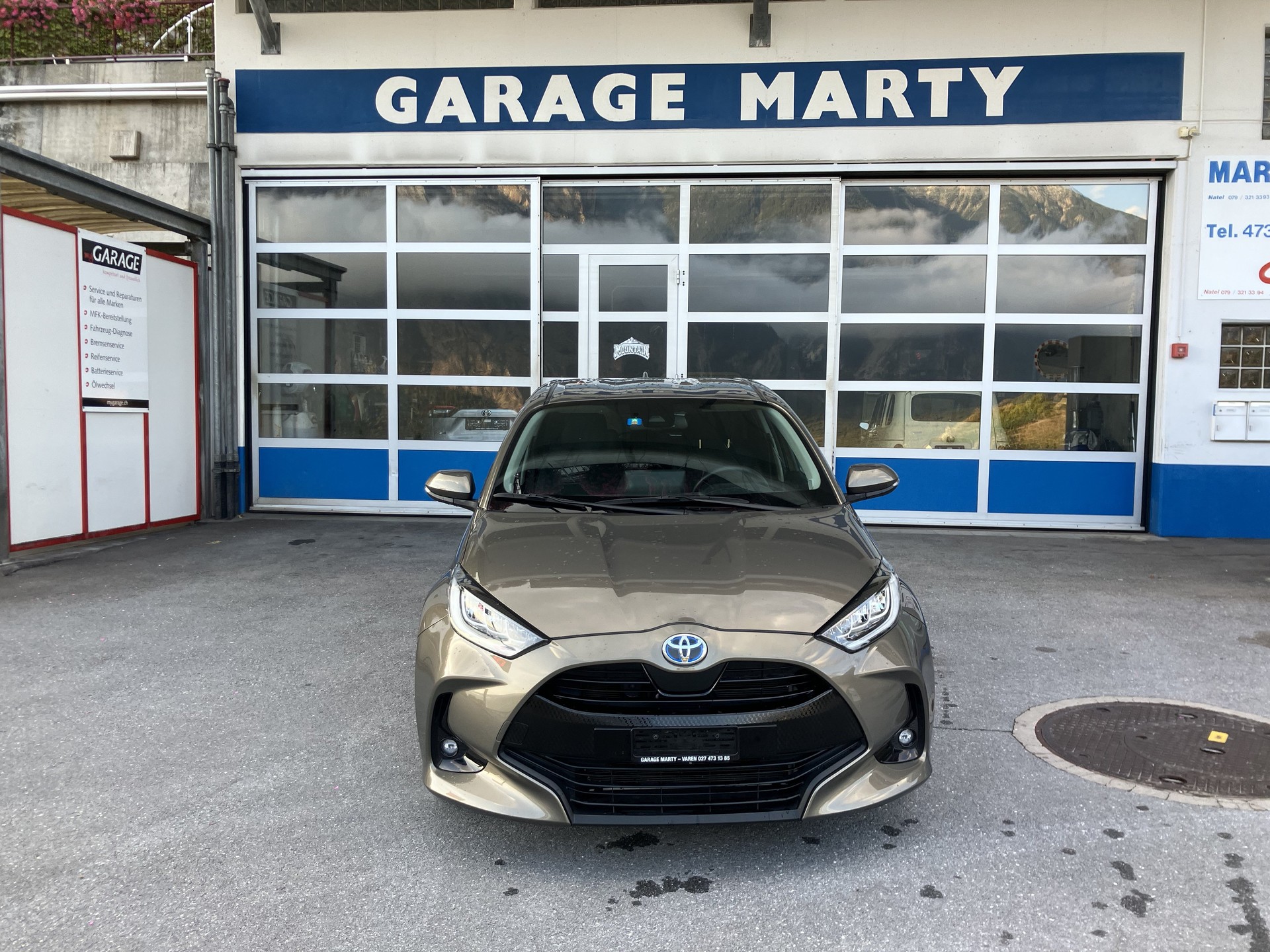 TOYOTA Yaris 1.5 Trend e-CVT-image-0