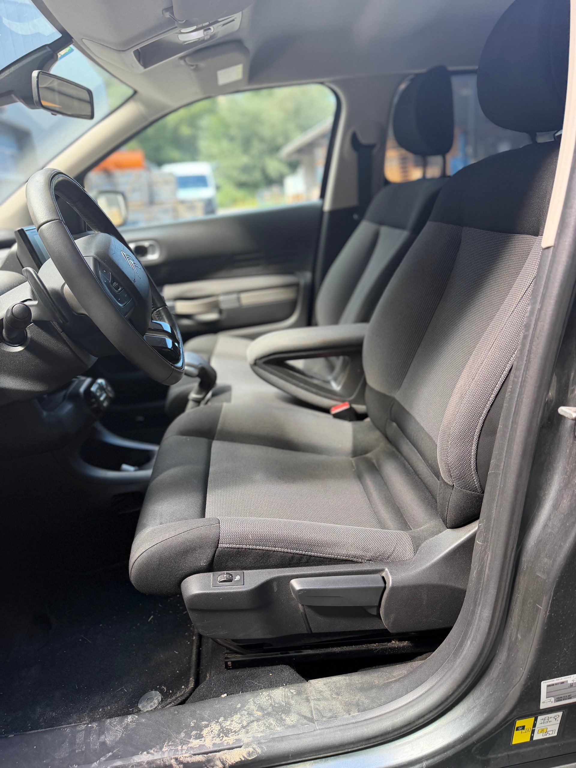 CITROEN C4 Cactus 1.6 e-HDi Feel ETG6-image-8