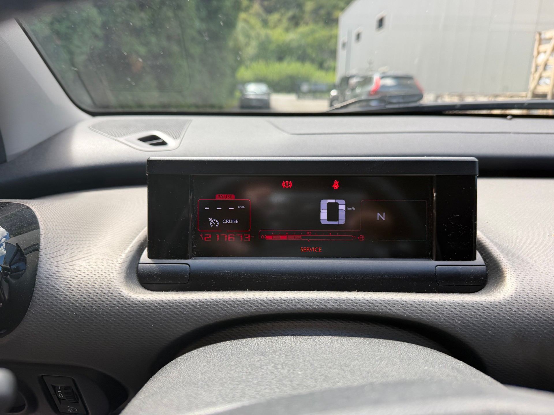 CITROEN C4 Cactus 1.6 e-HDi Feel ETG6-image-11