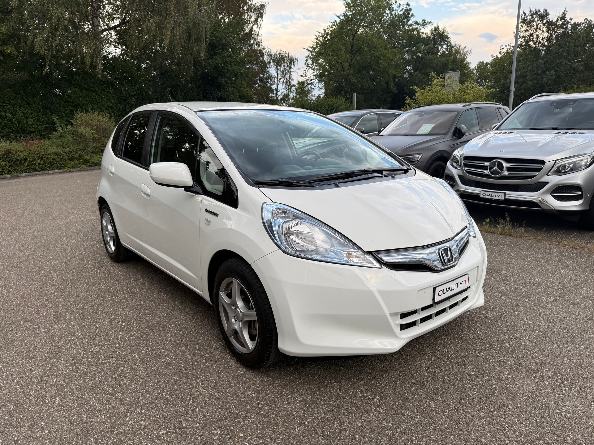 HONDA Jazz 1.3i Hybrid Comfort CVT-image-2
