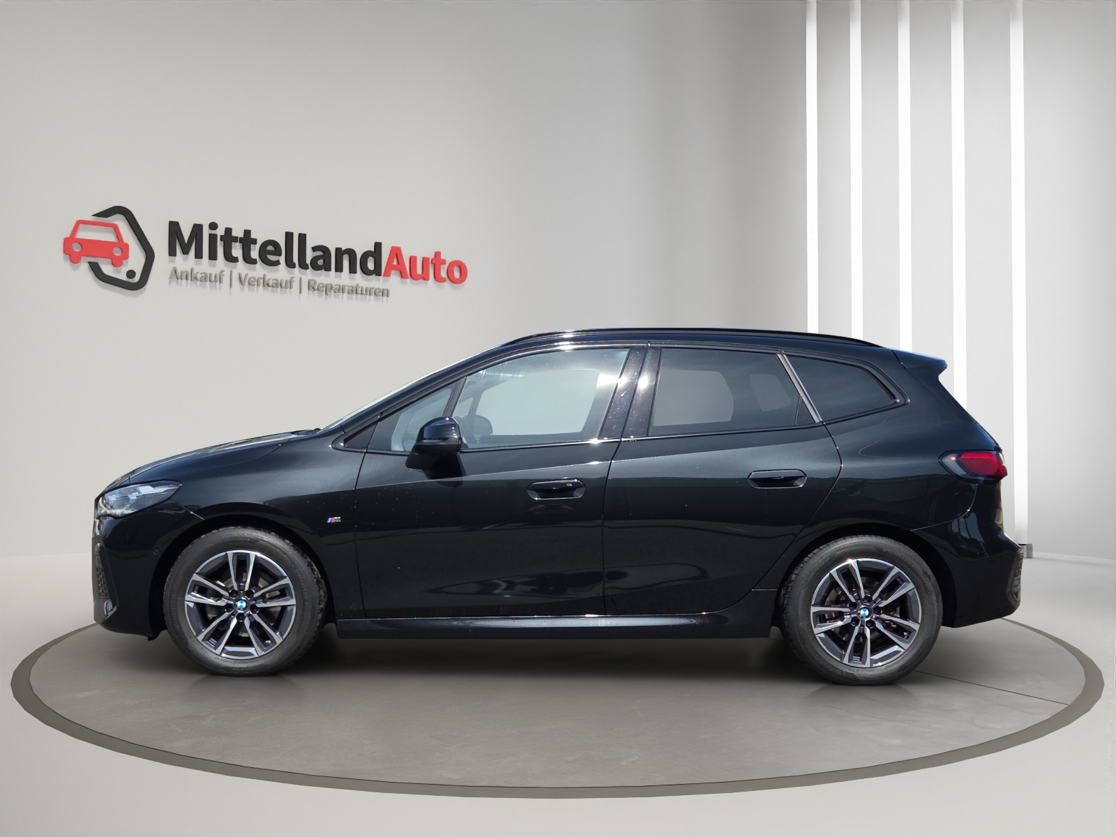 BMW 218d Active Tourer M Sport DKG-image-4