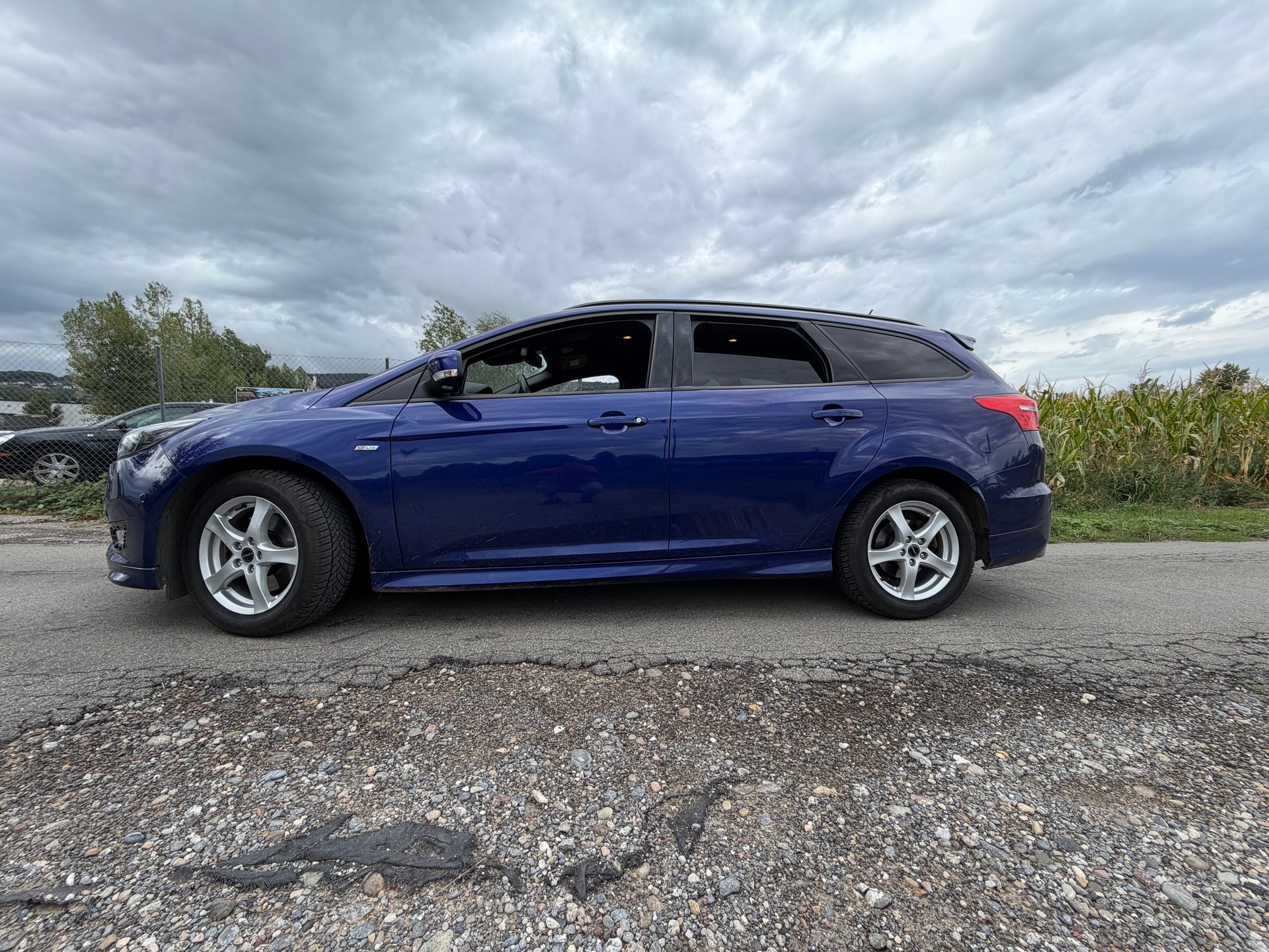 FORD Focus 1.5 SCTi ST Line-image-3