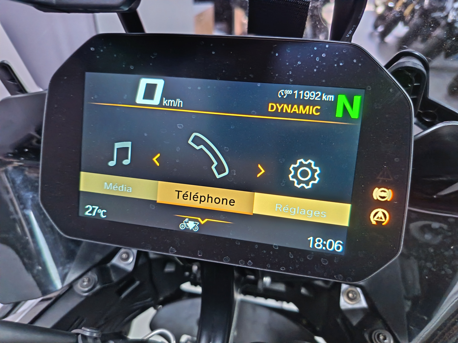 BMW R 1300 GS Triple Black *** Contrat d'entretien 09.2027 / 30.000 km ***-image-9