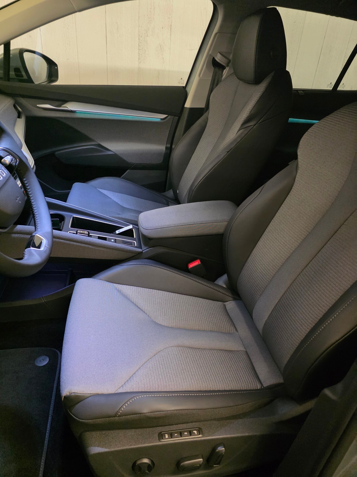 SKODA Enyaq 85 Dynamic-image-11