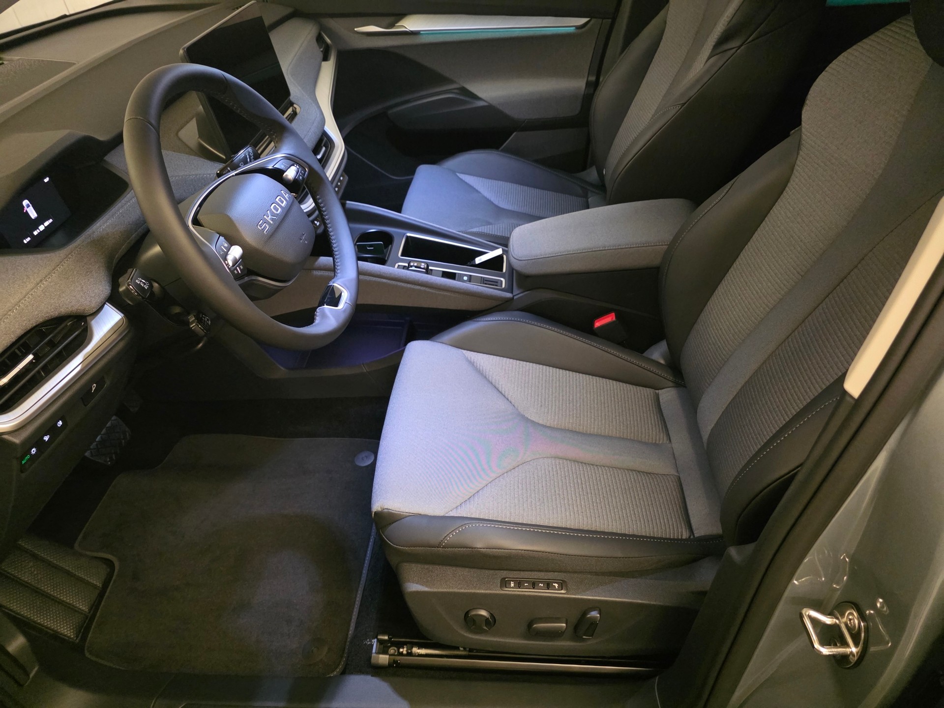SKODA Enyaq 85 Dynamic-image-10