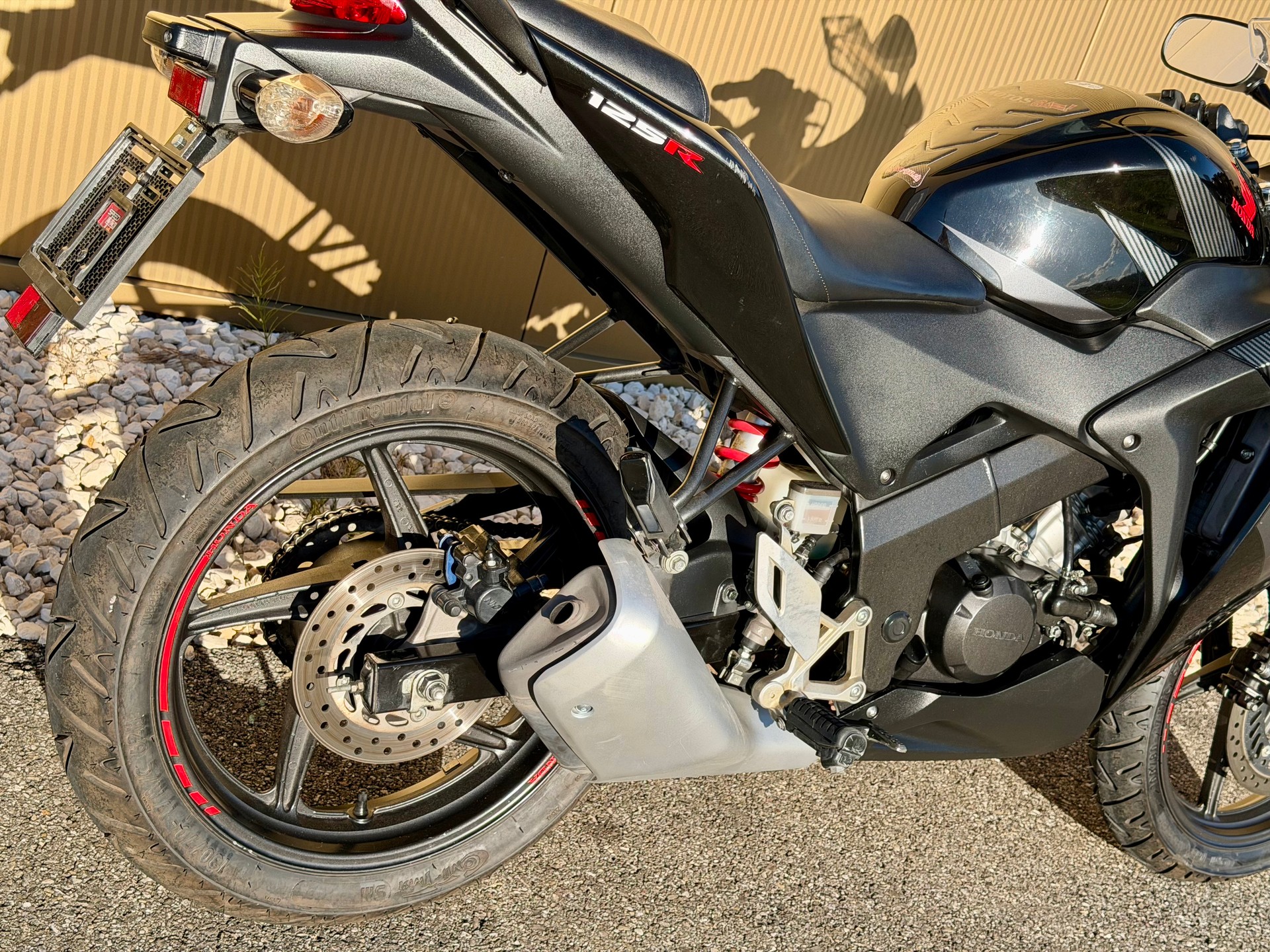 HONDA CBR 125 R-image-6