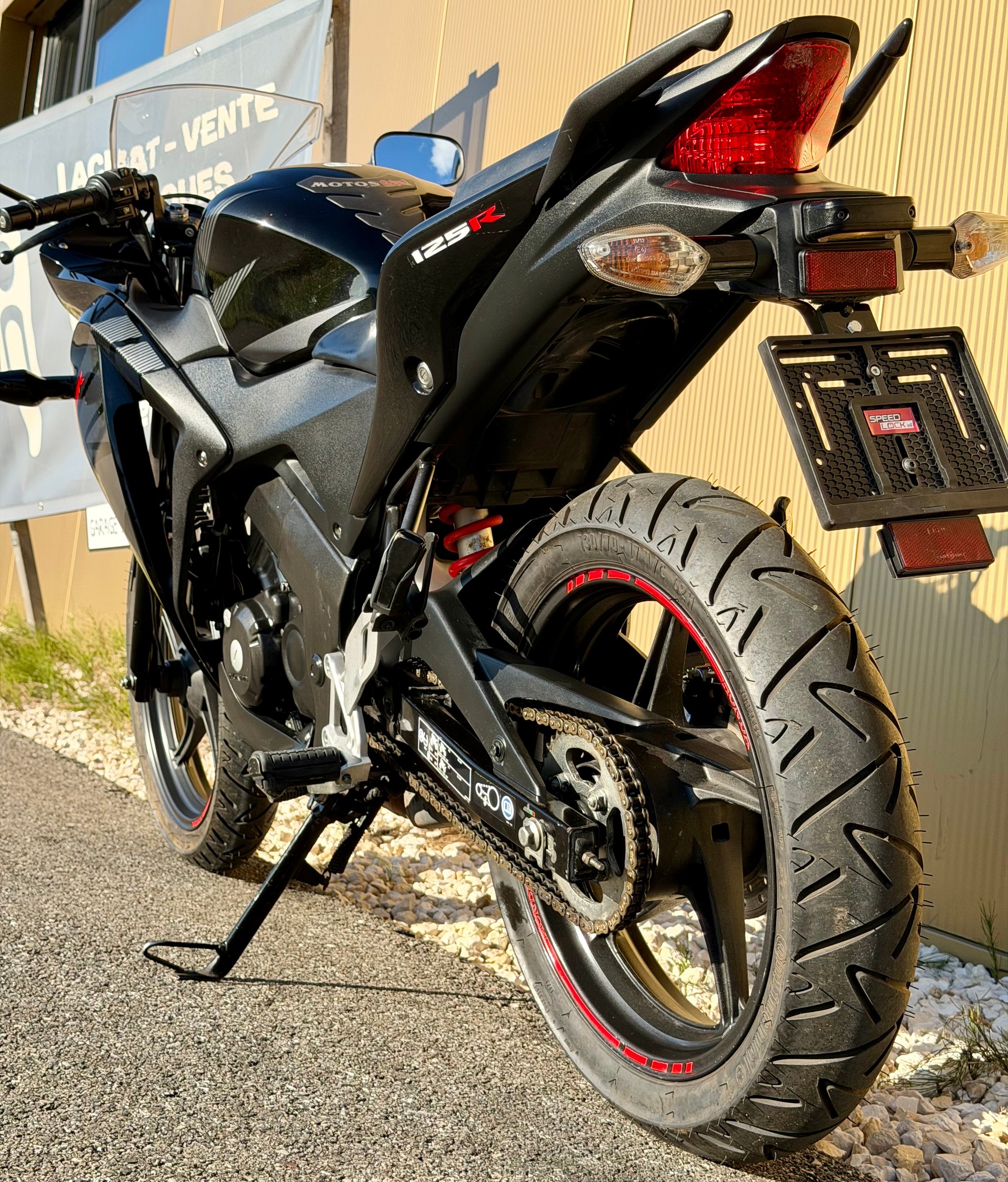 HONDA CBR 125 R-image-12