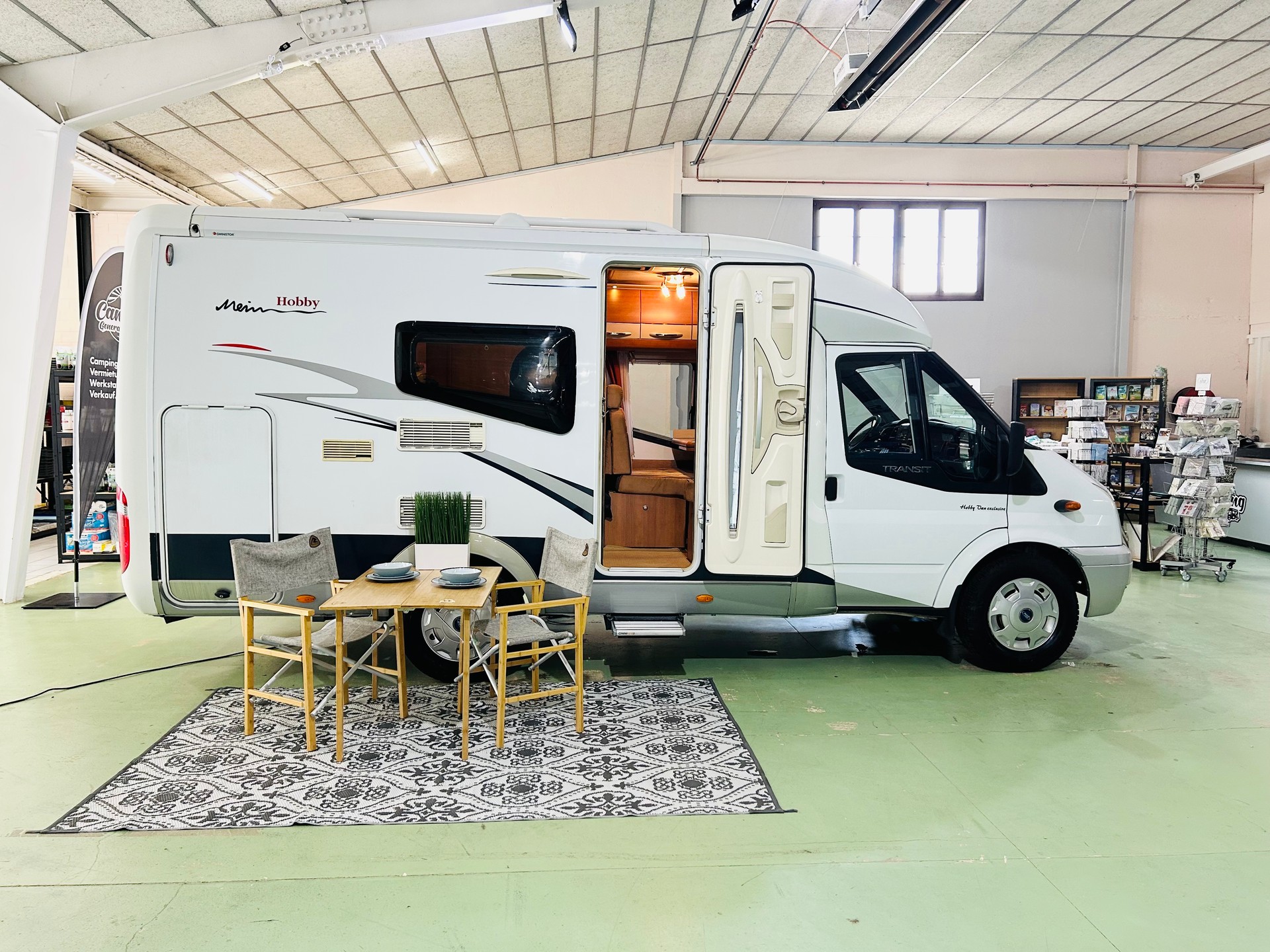 HOBBY T500 Van exclusive-image-4