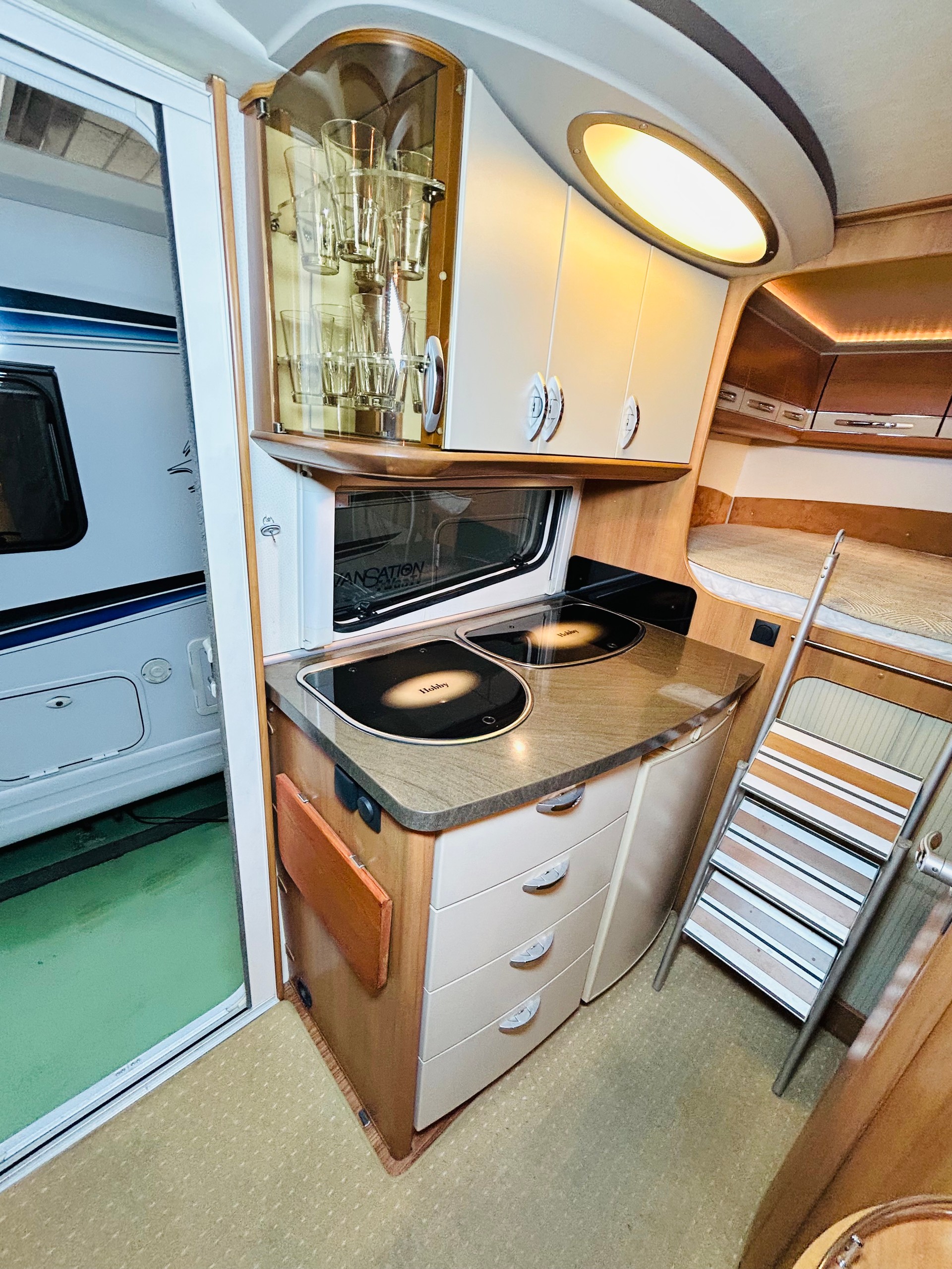 HOBBY T500 Van exclusive-image-9