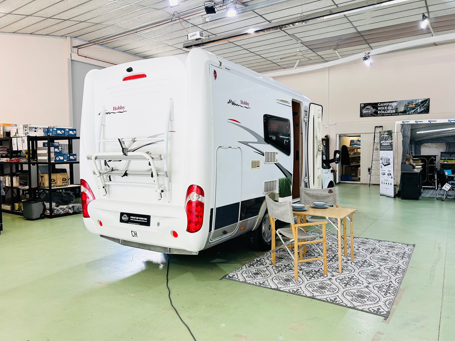 HOBBY T500 Van exclusive-showroom-element-3