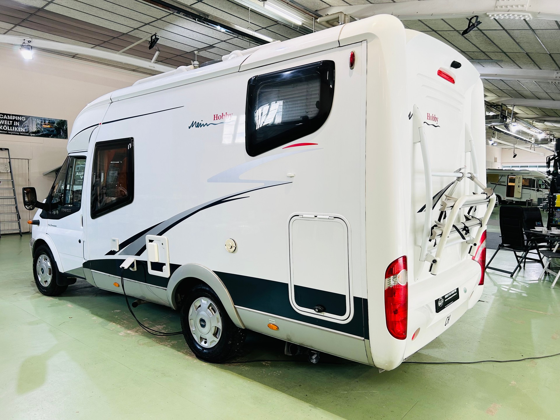 HOBBY T500 Van exclusive-showroom-element-2