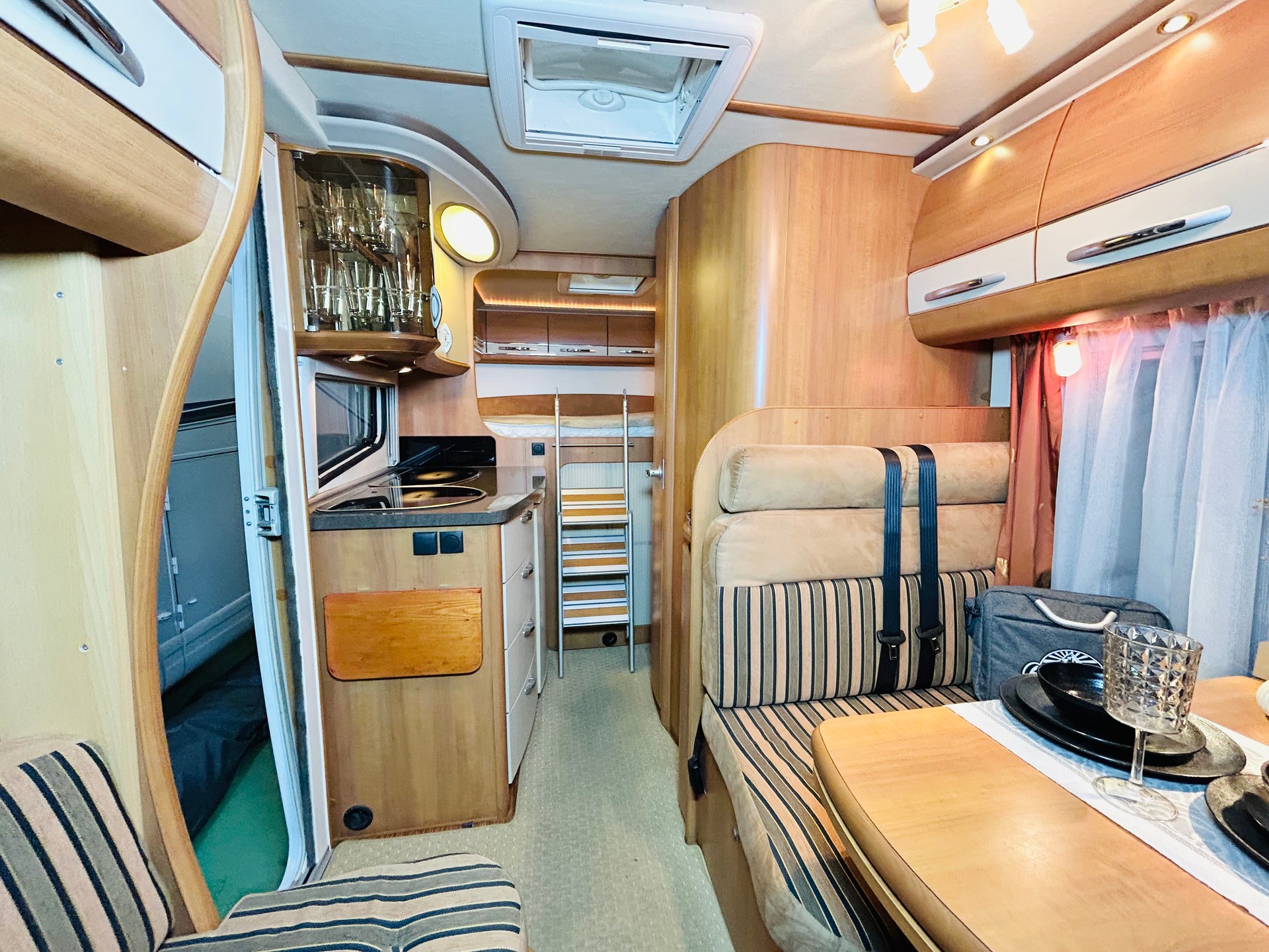 HOBBY T500 Van exclusive-image-7