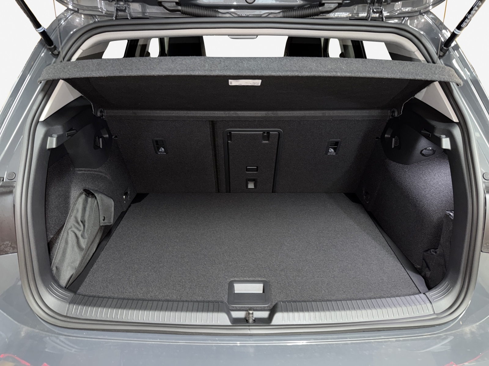 VW Golf 1.5 e TSI mHEV United DSG-image-12